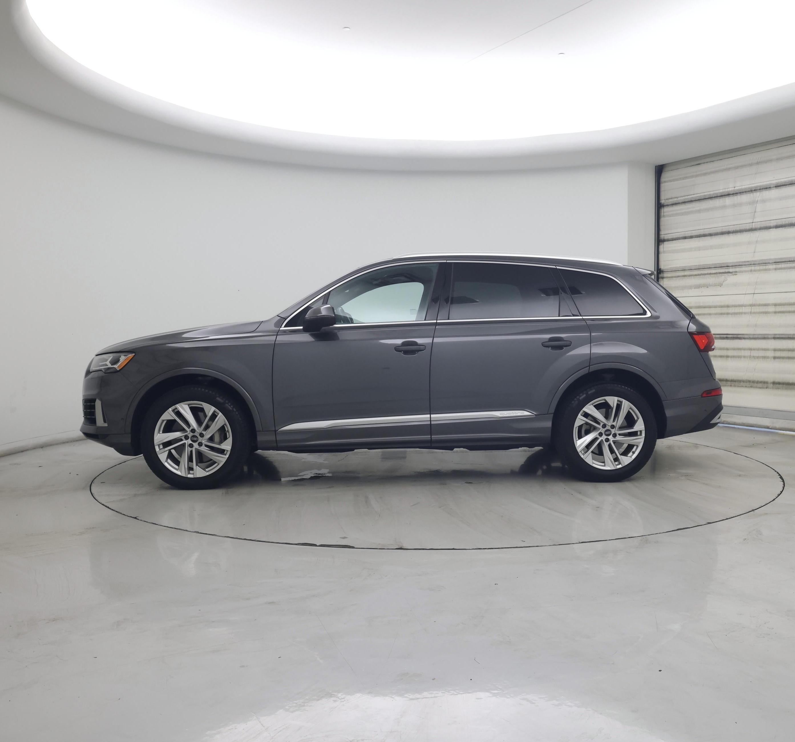 Thumbnail: 2022 Audi Q7 - 3