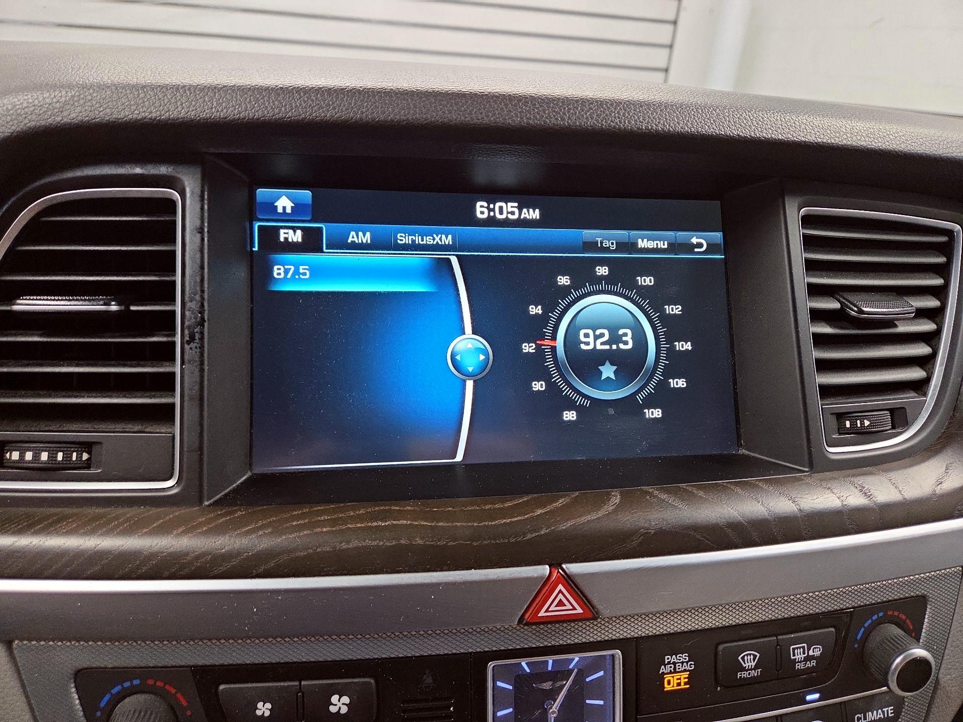 Thumbnail: 2018 Genesis G80 - 16