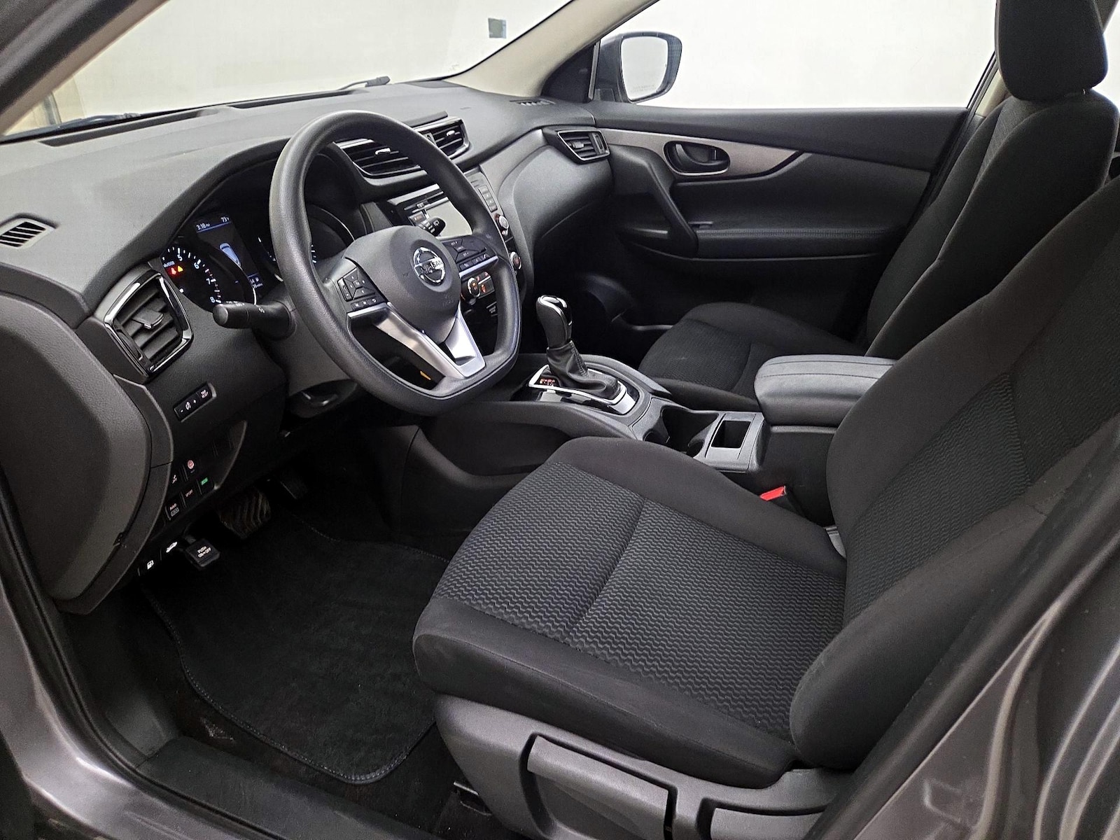 2020 Nissan Rogue Sport S - Photo 12
