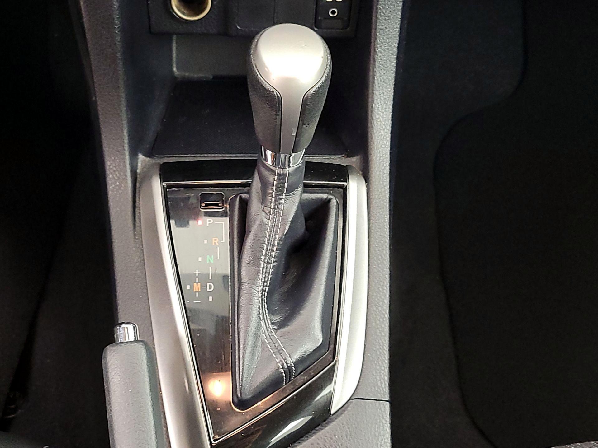 Thumbnail: 2014 Toyota Corolla - 17