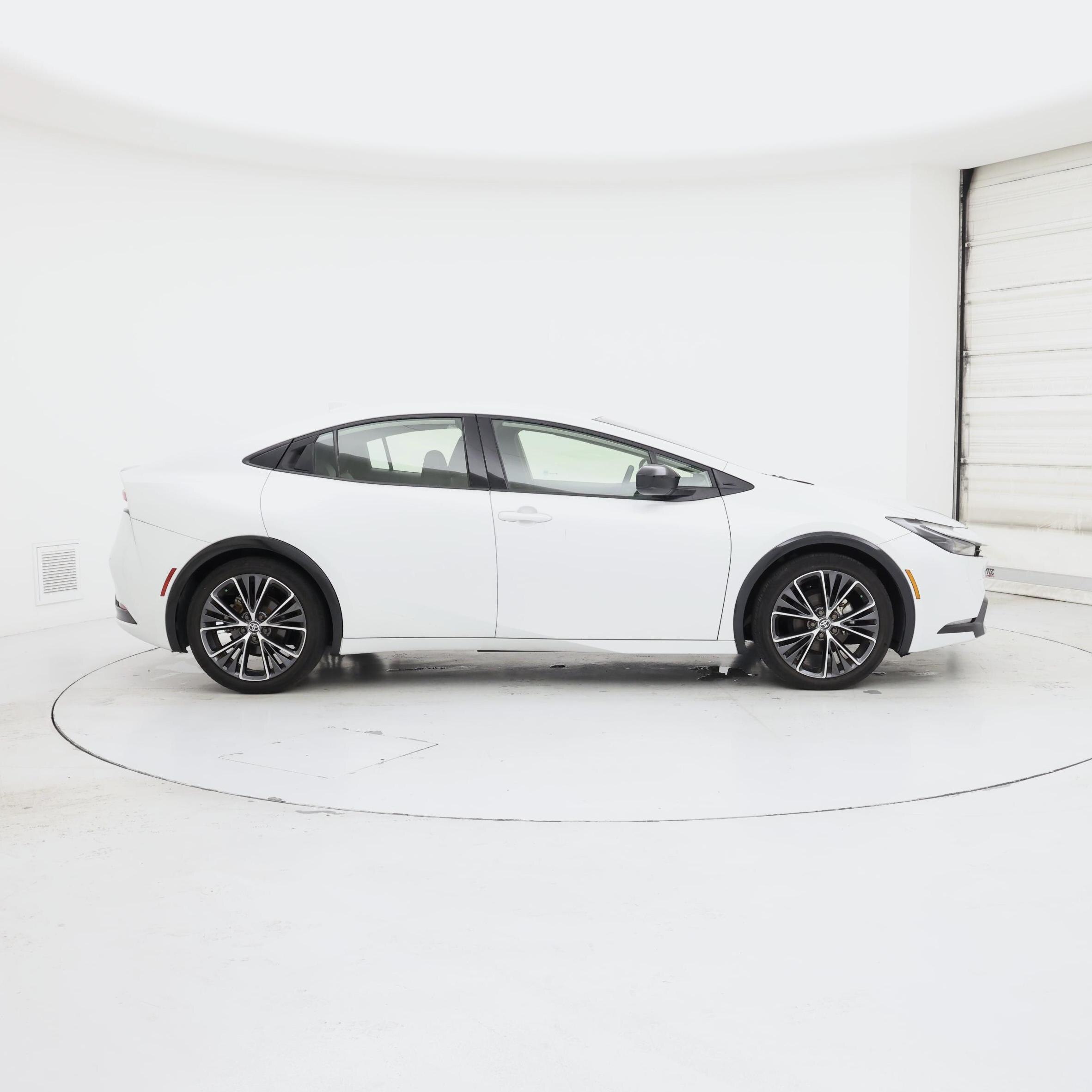 Thumbnail: 2023 Toyota Prius - 7