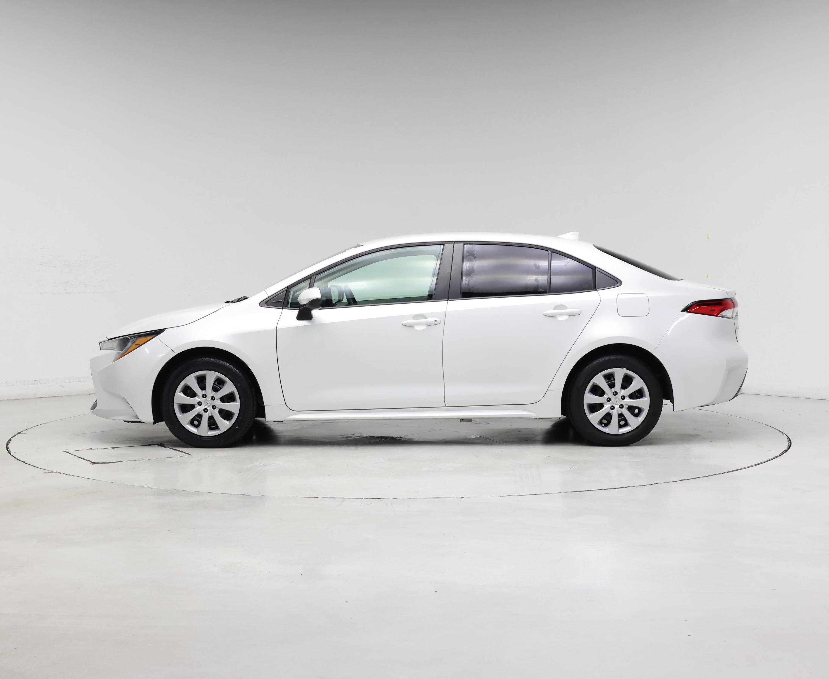 Thumbnail: 2022 Toyota Corolla - 3