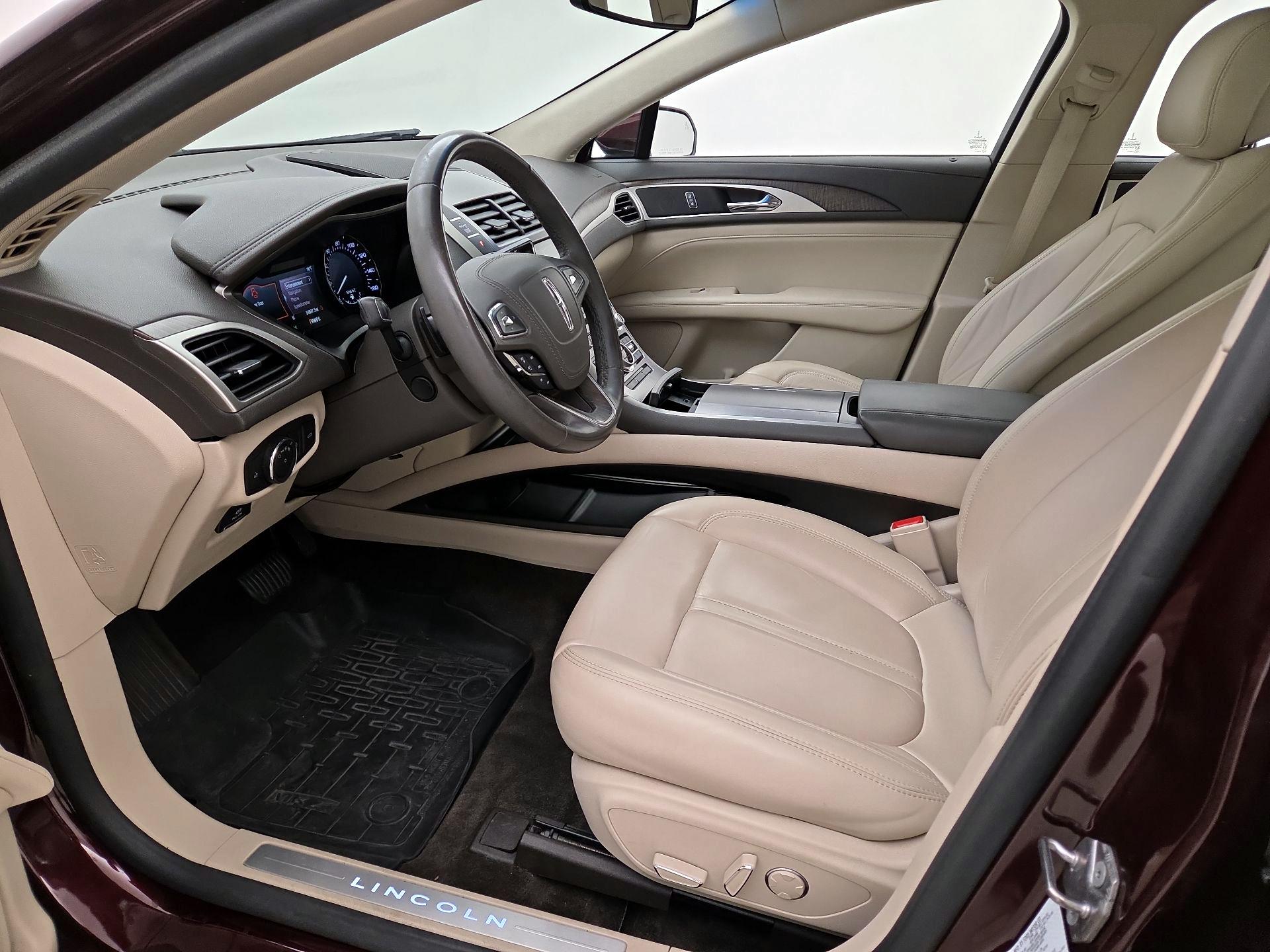 Thumbnail: 2018 Lincoln MKZ - 11
