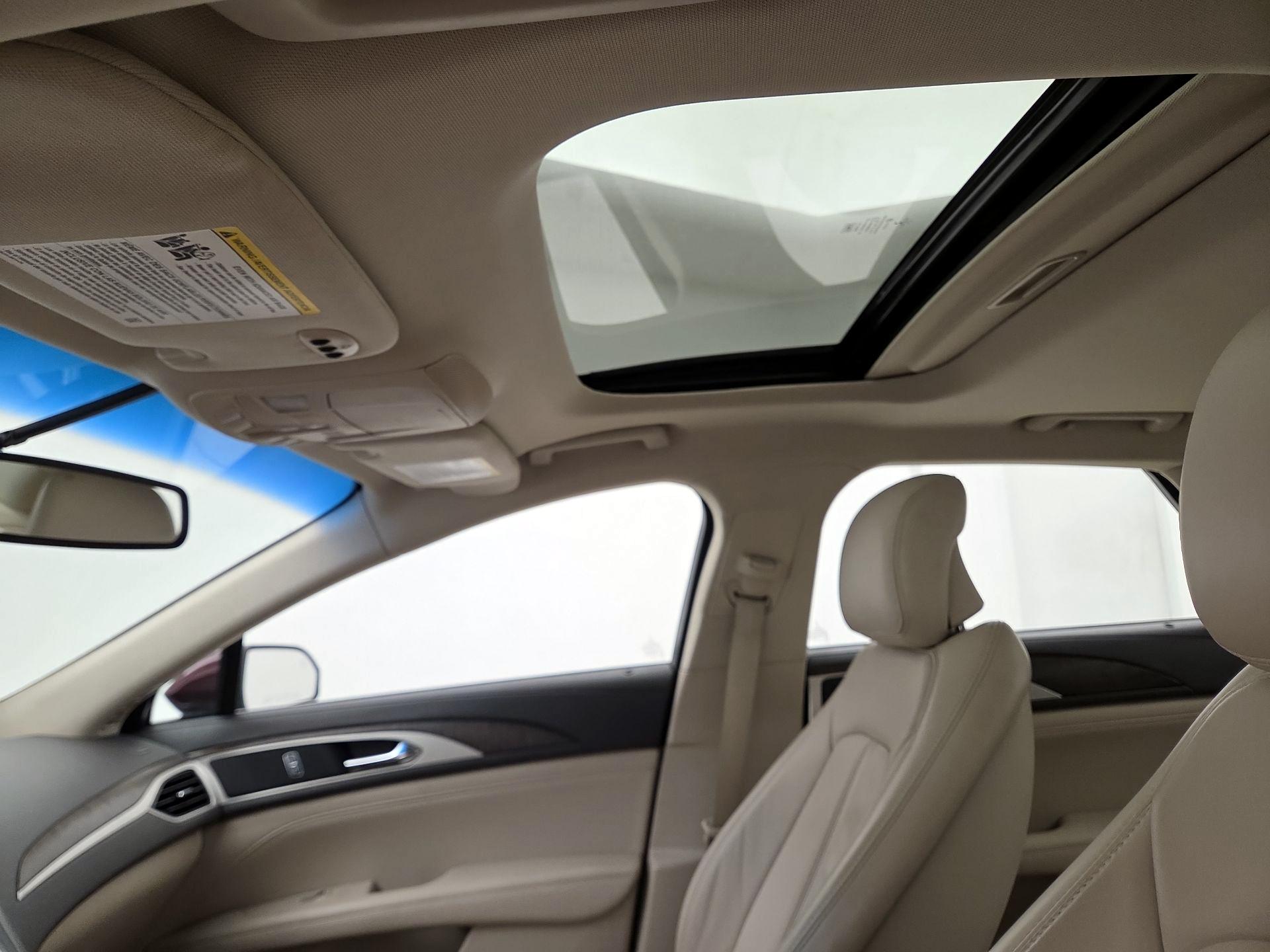Thumbnail: 2018 Lincoln MKZ - 20