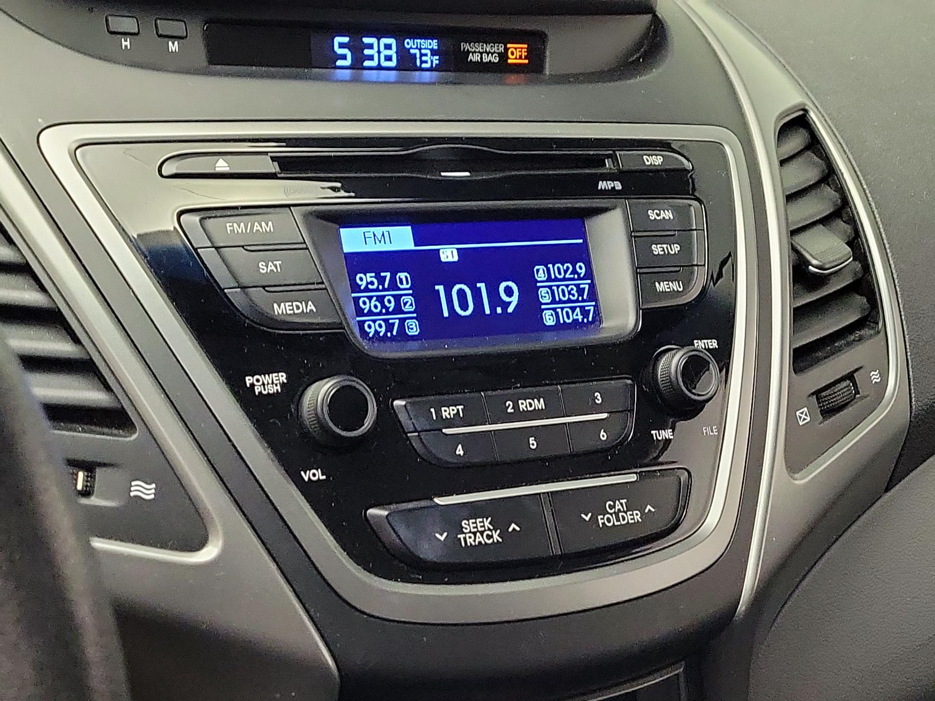 Thumbnail: 2016 Hyundai Elantra - 14