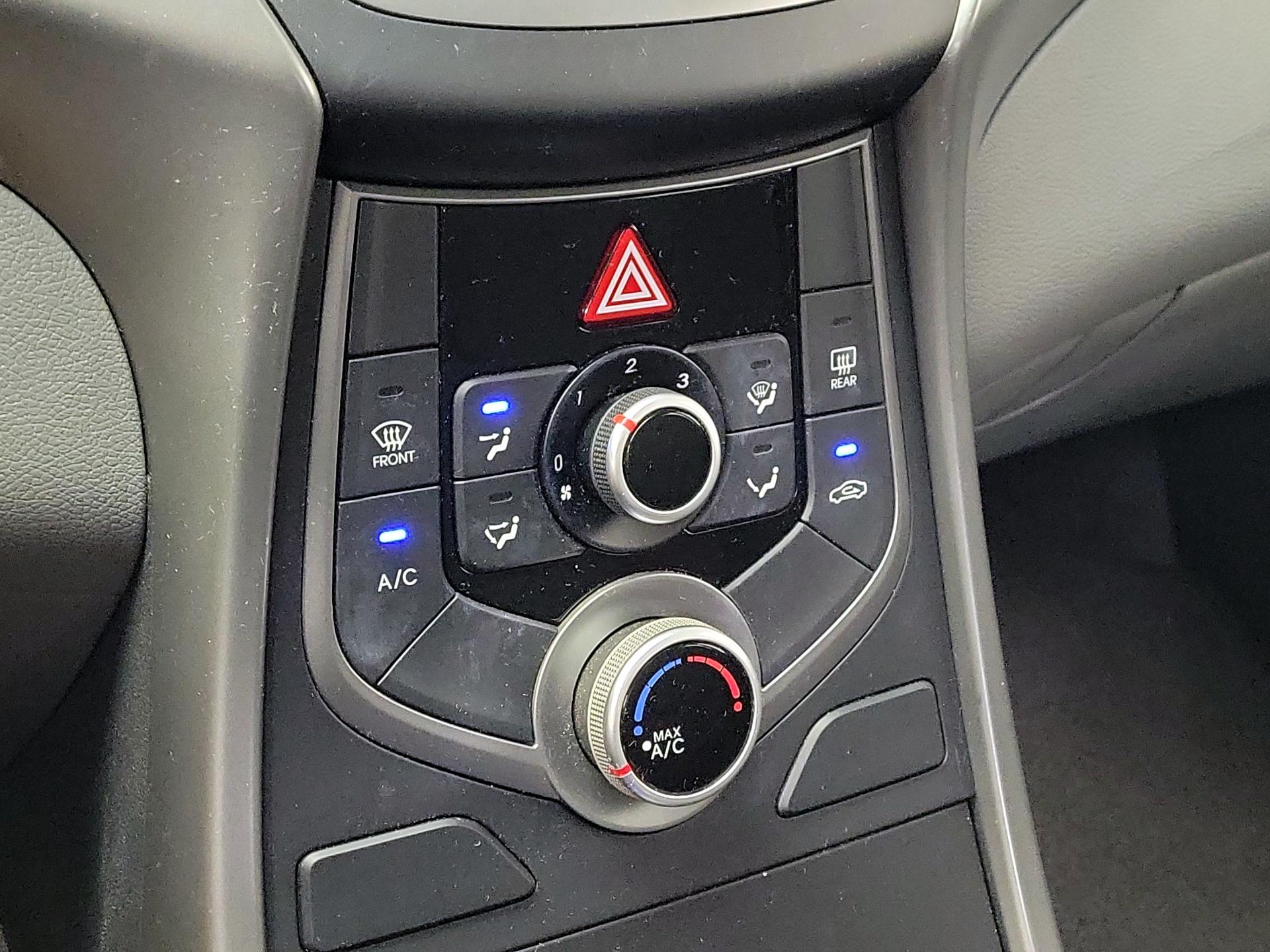 Thumbnail: 2016 Hyundai Elantra - 15