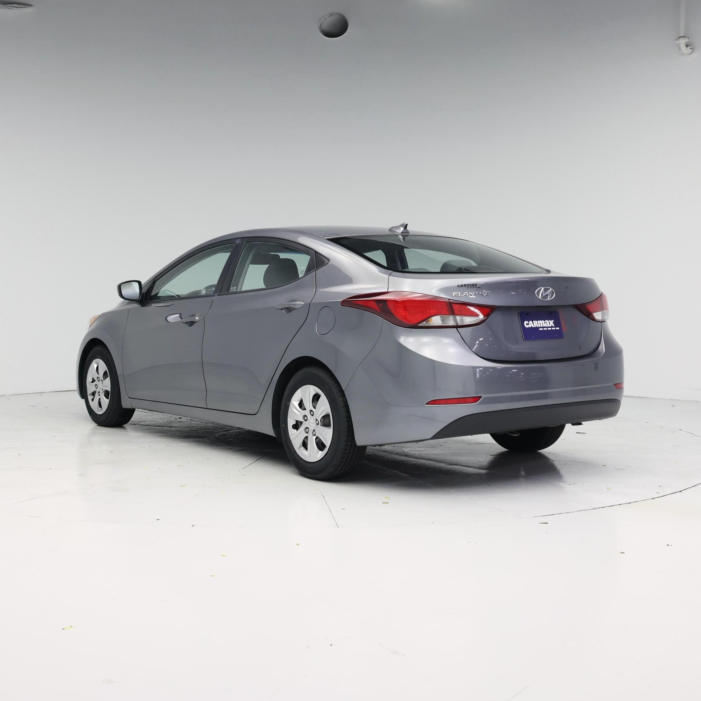 Thumbnail: 2016 Hyundai Elantra - 2