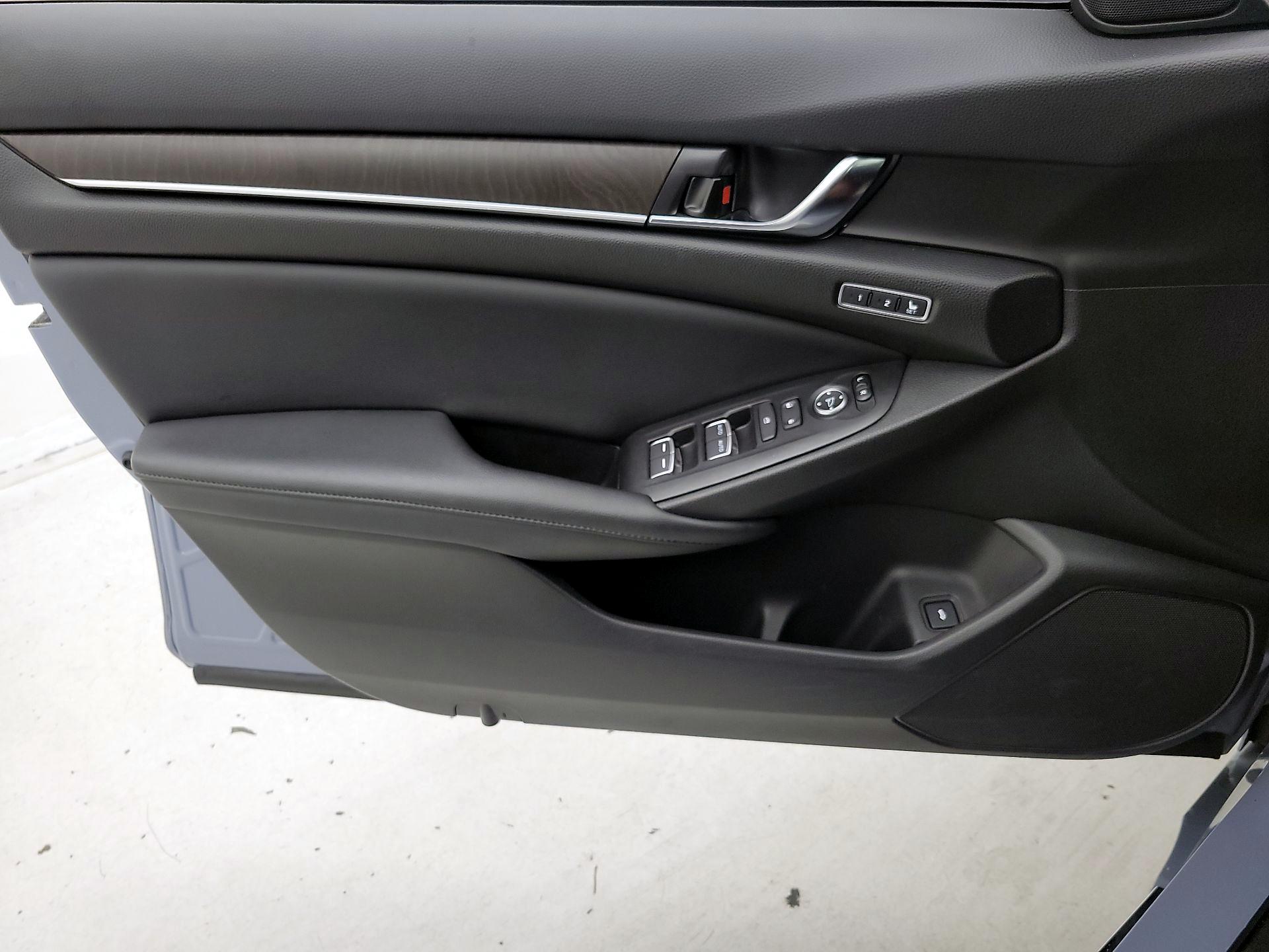 Thumbnail: 2021 Honda Accord - 12
