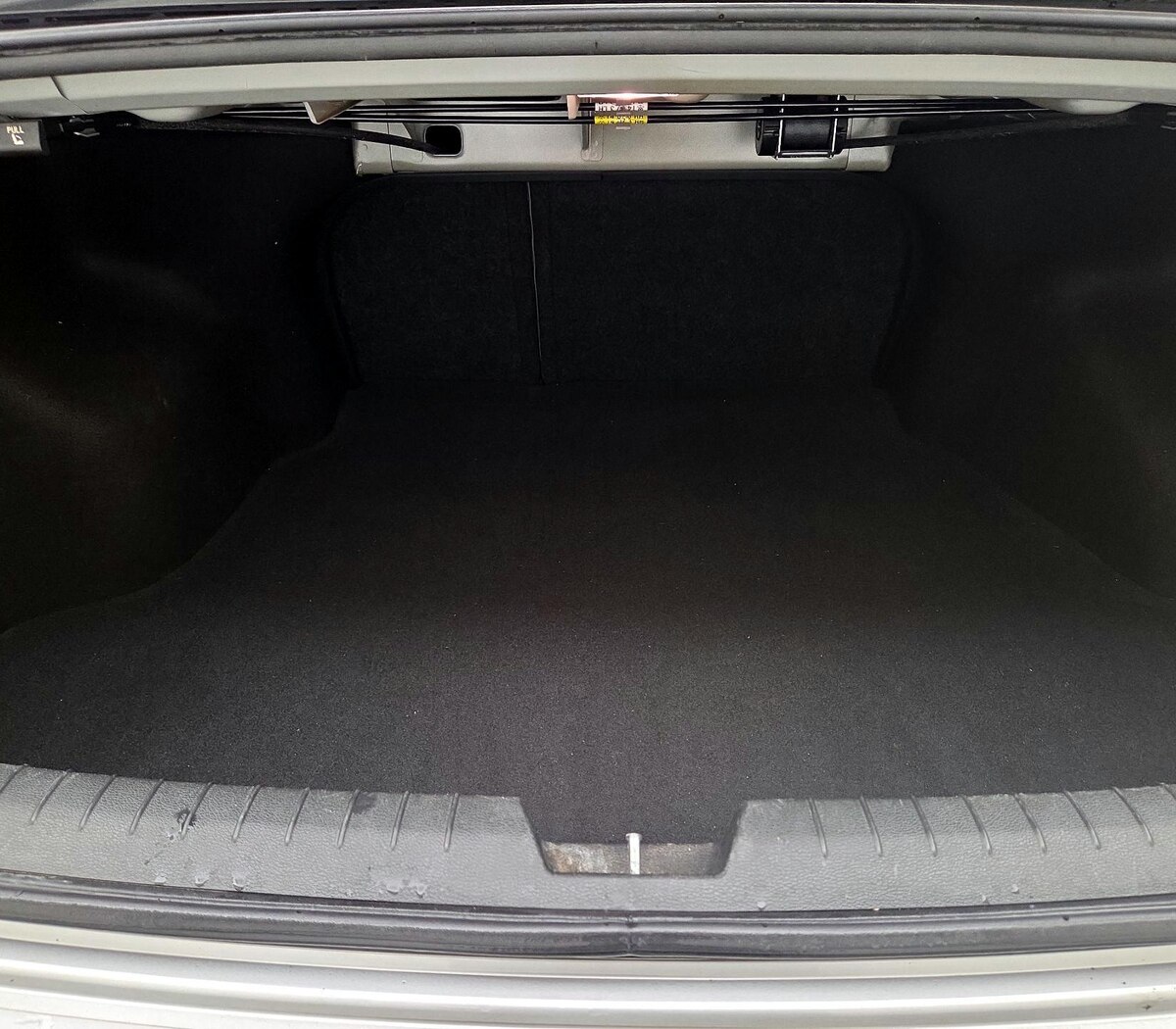 Trunk/Cargo (Seats Up)
