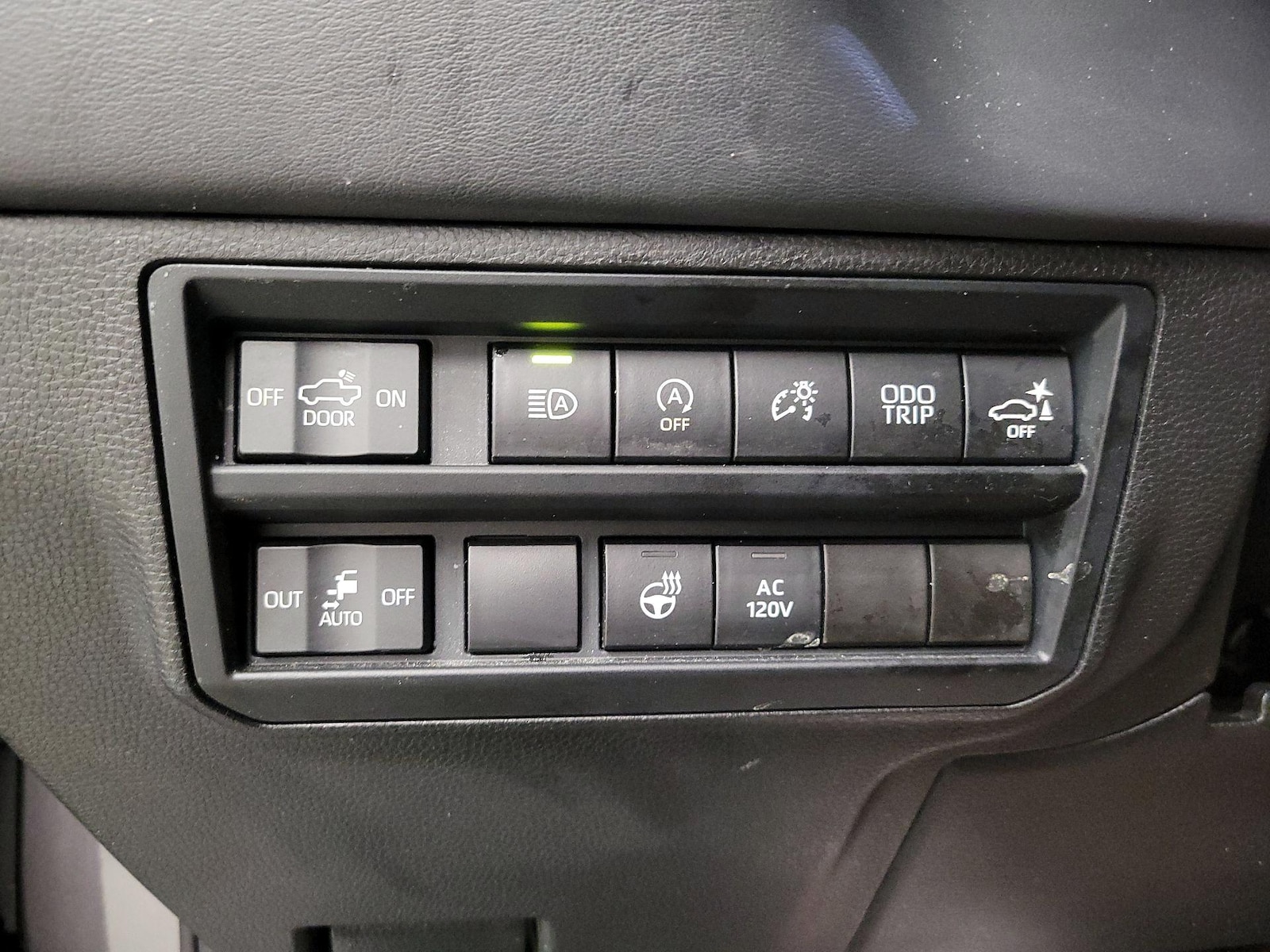 2022 Toyota Tundra Platinum - Photo 14