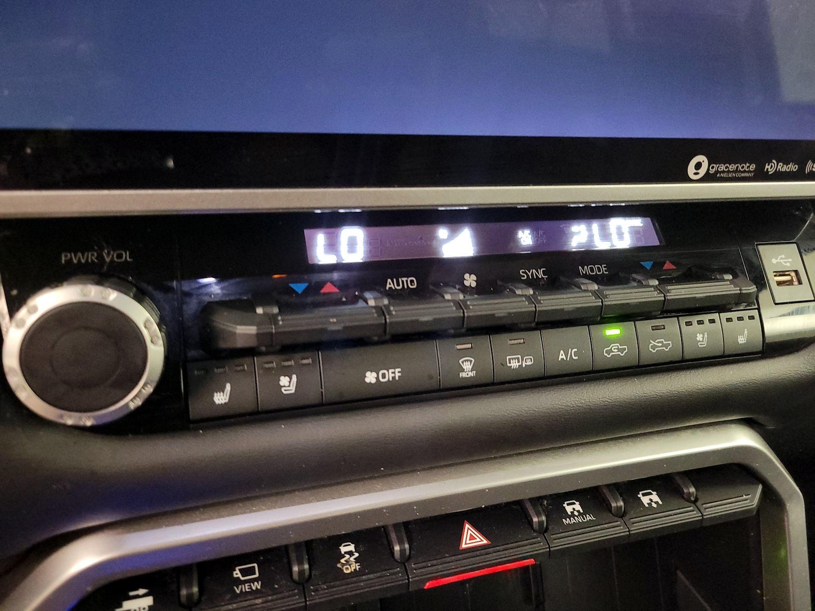 2022 Toyota Tundra Platinum - Photo 17