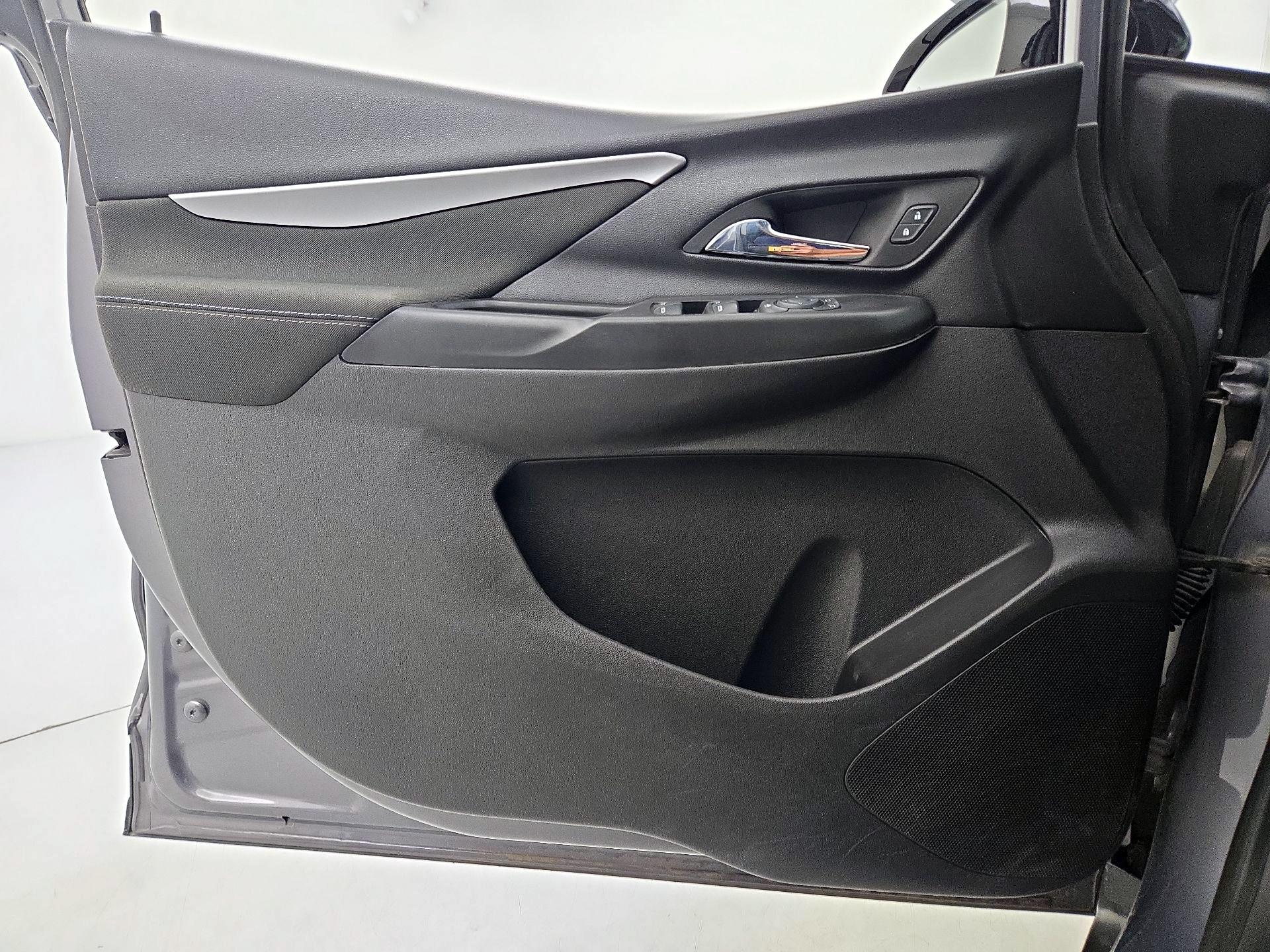 Thumbnail: 2023 Chevrolet Bolt EV - 12