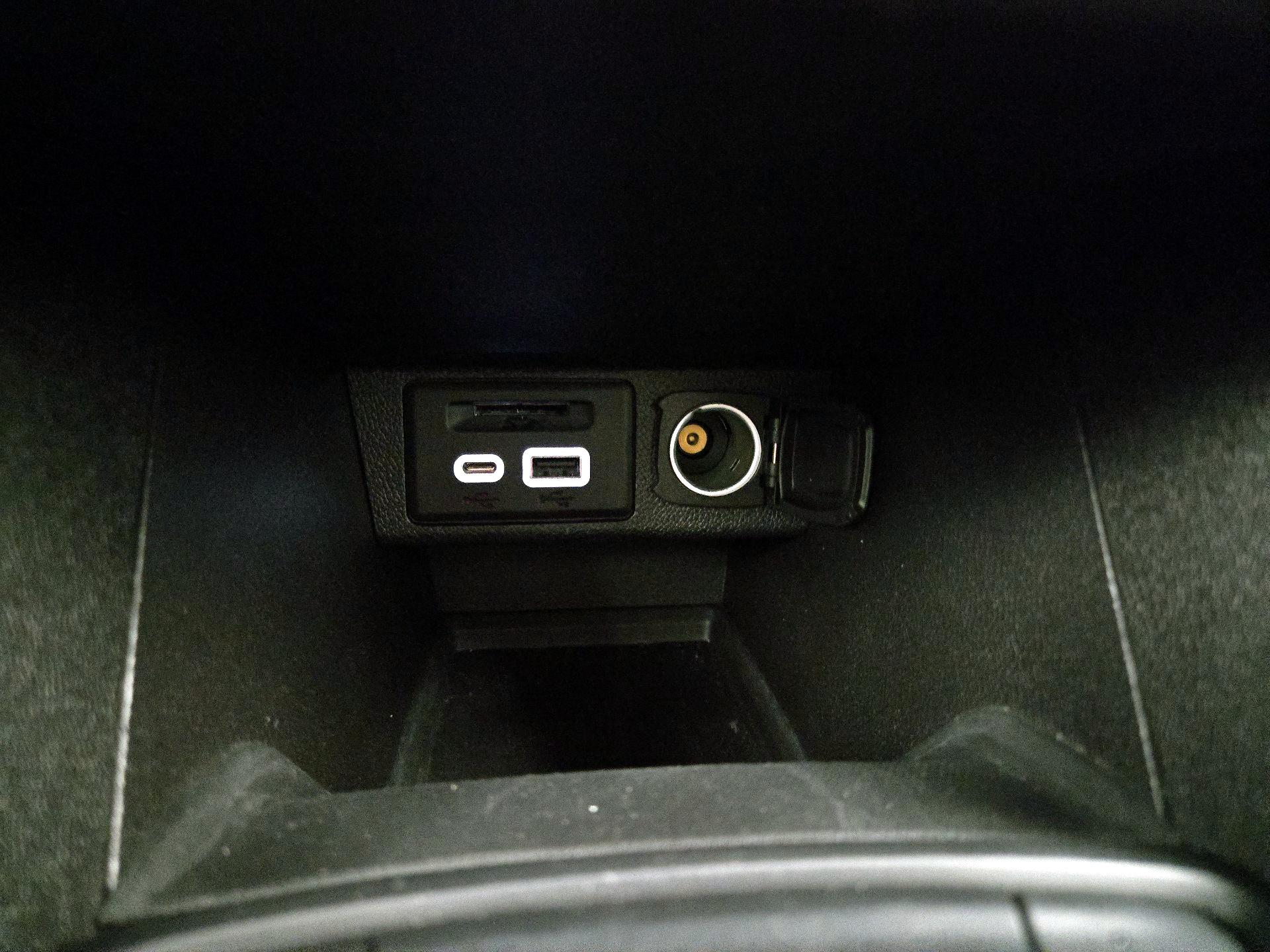 Thumbnail: 2023 Chevrolet Bolt EV - 18
