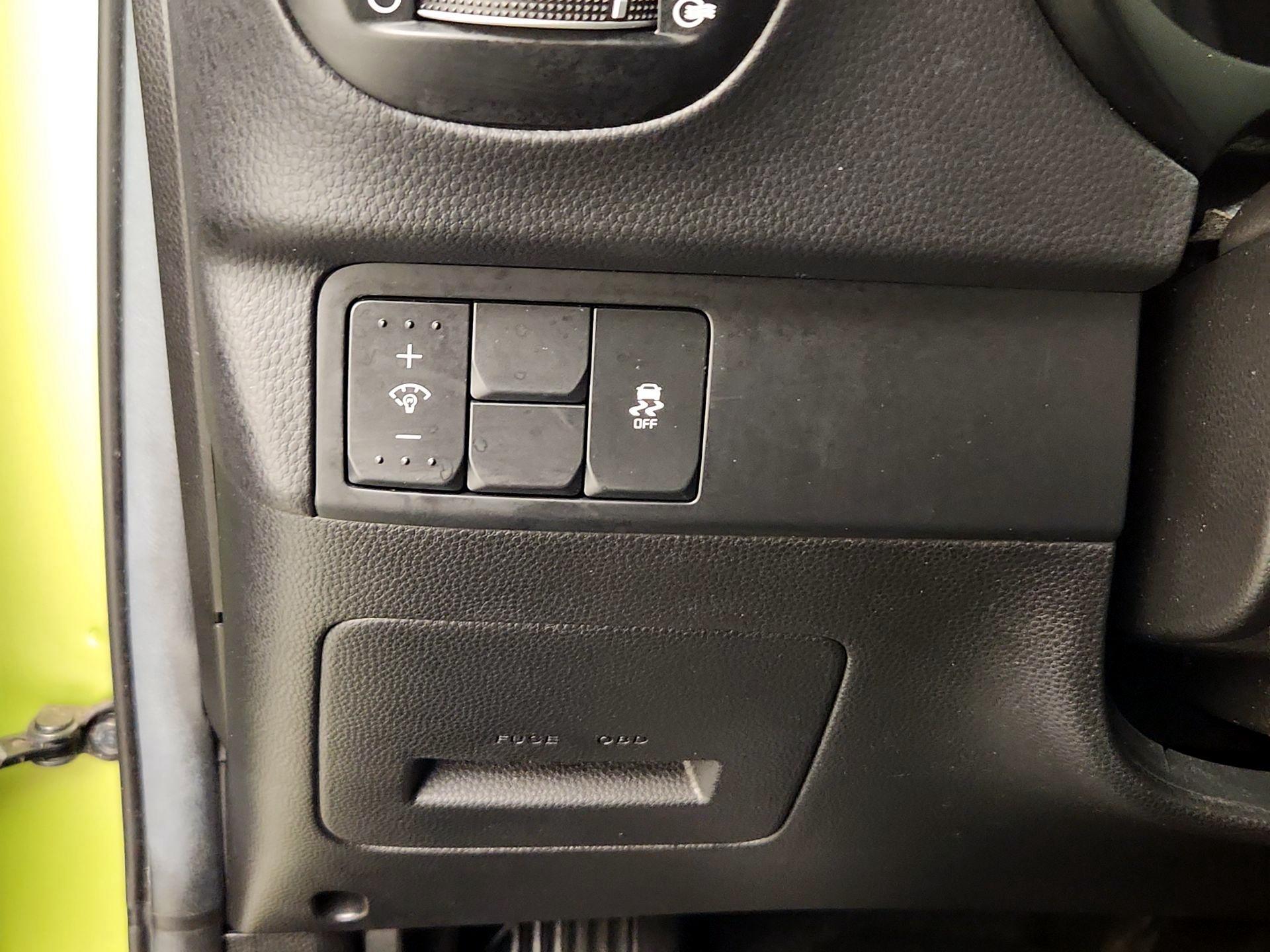 Thumbnail: 2015 Kia Soul - 13