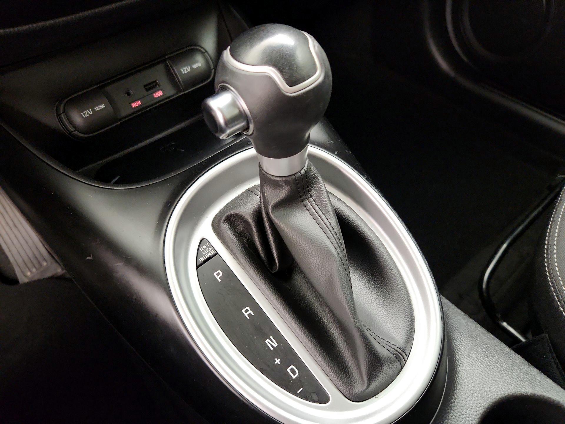 Thumbnail: 2015 Kia Soul - 16