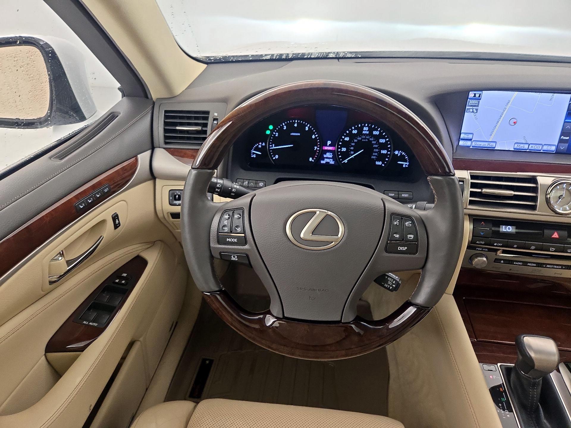 Thumbnail: 2014 Lexus LS - 10