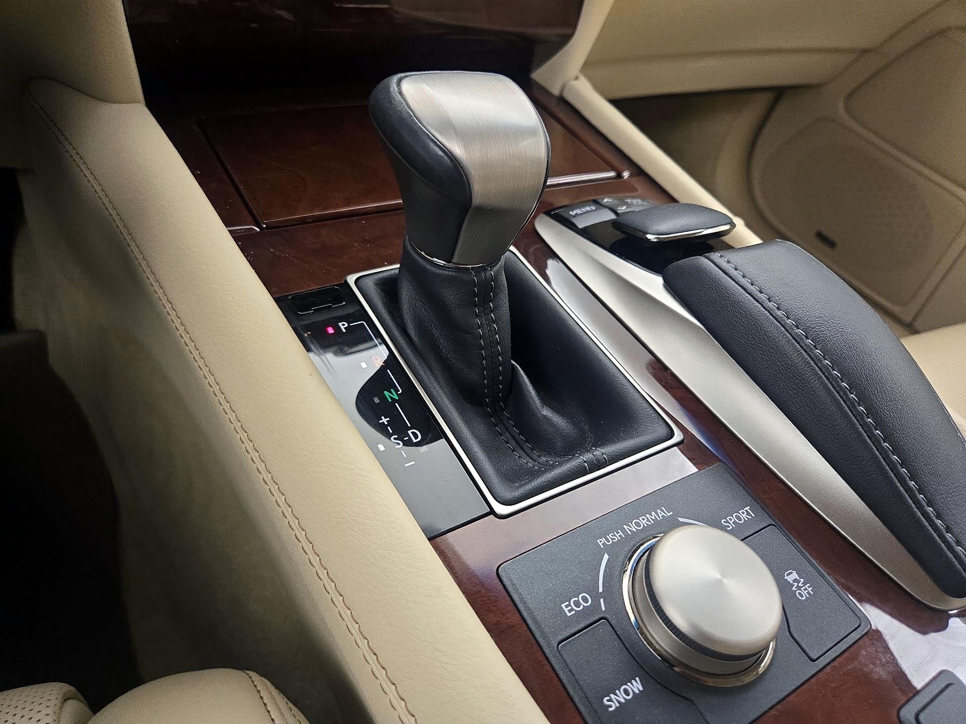 Thumbnail: 2014 Lexus LS - 18