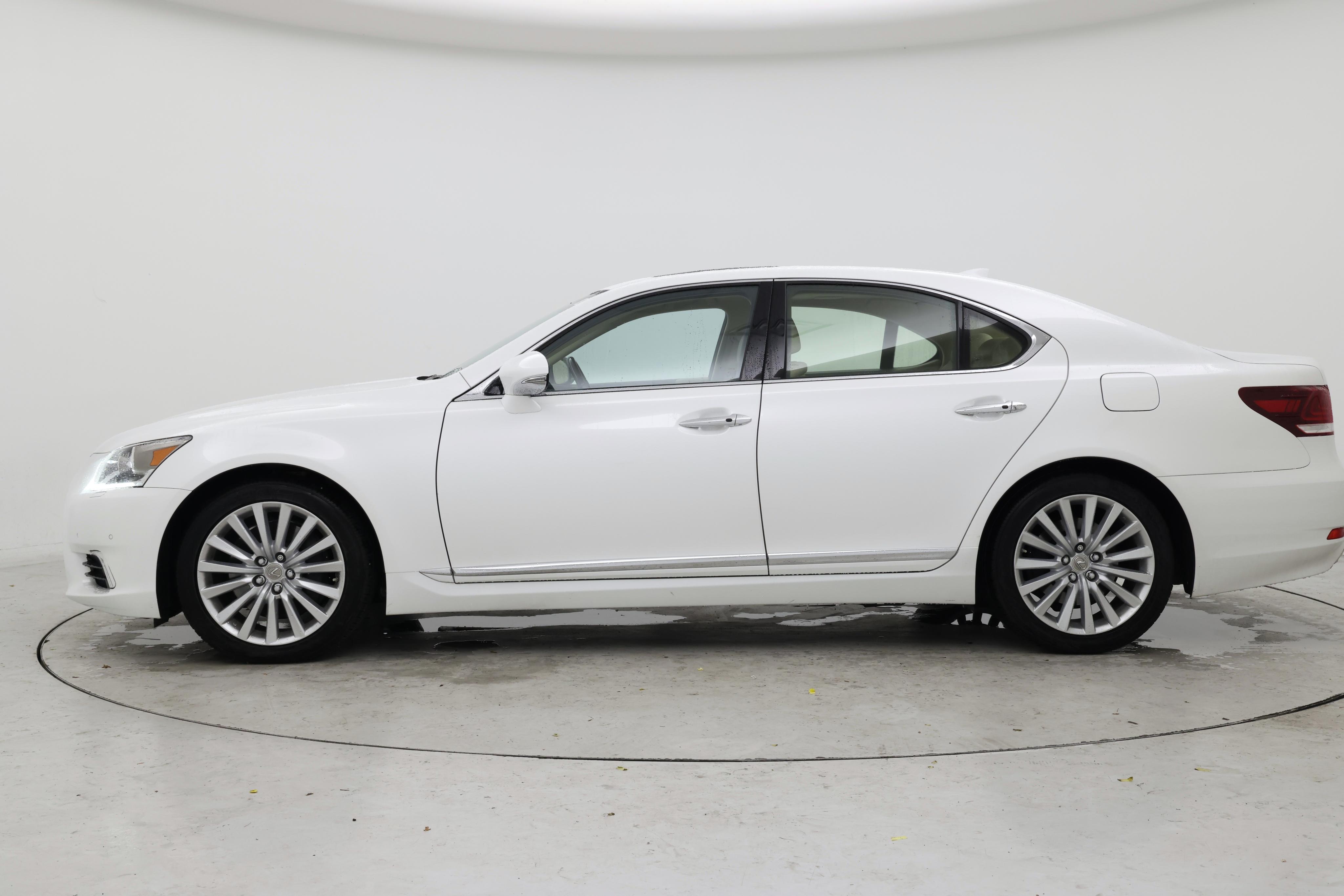 Thumbnail: 2014 Lexus LS - 3