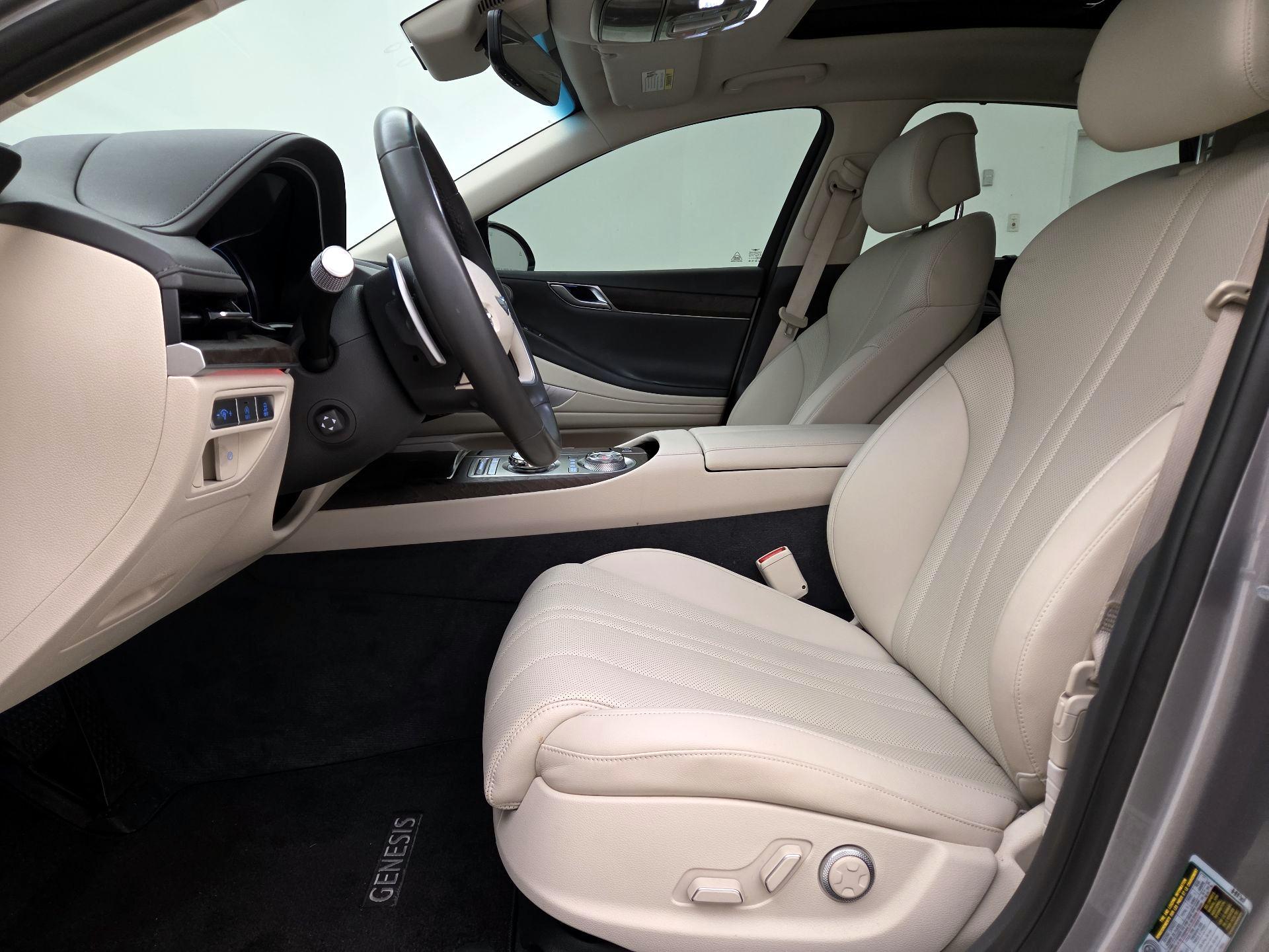 Thumbnail: 2023 Genesis G80 - 11