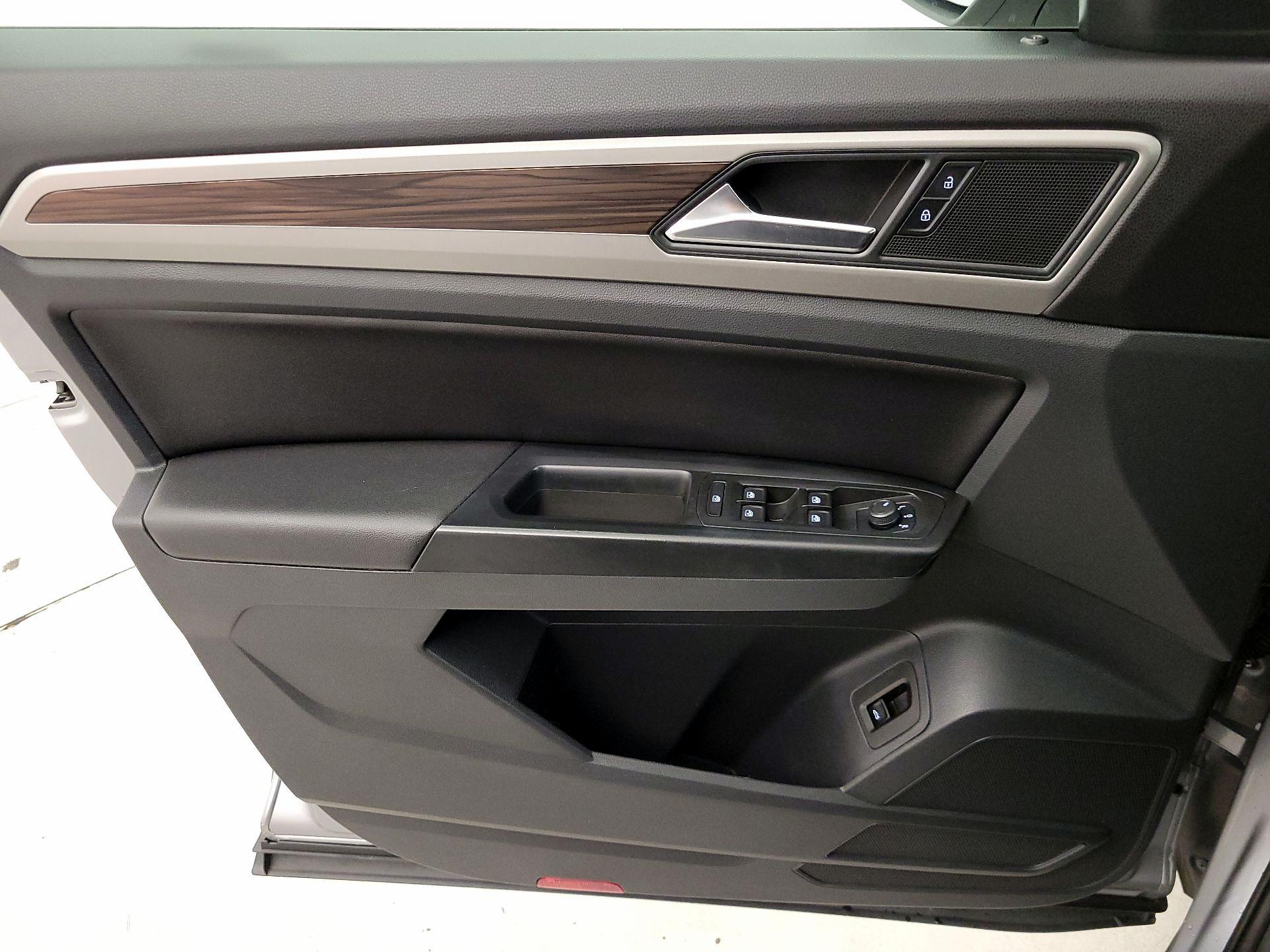 Thumbnail: 2021 Volkswagen Atlas - 12