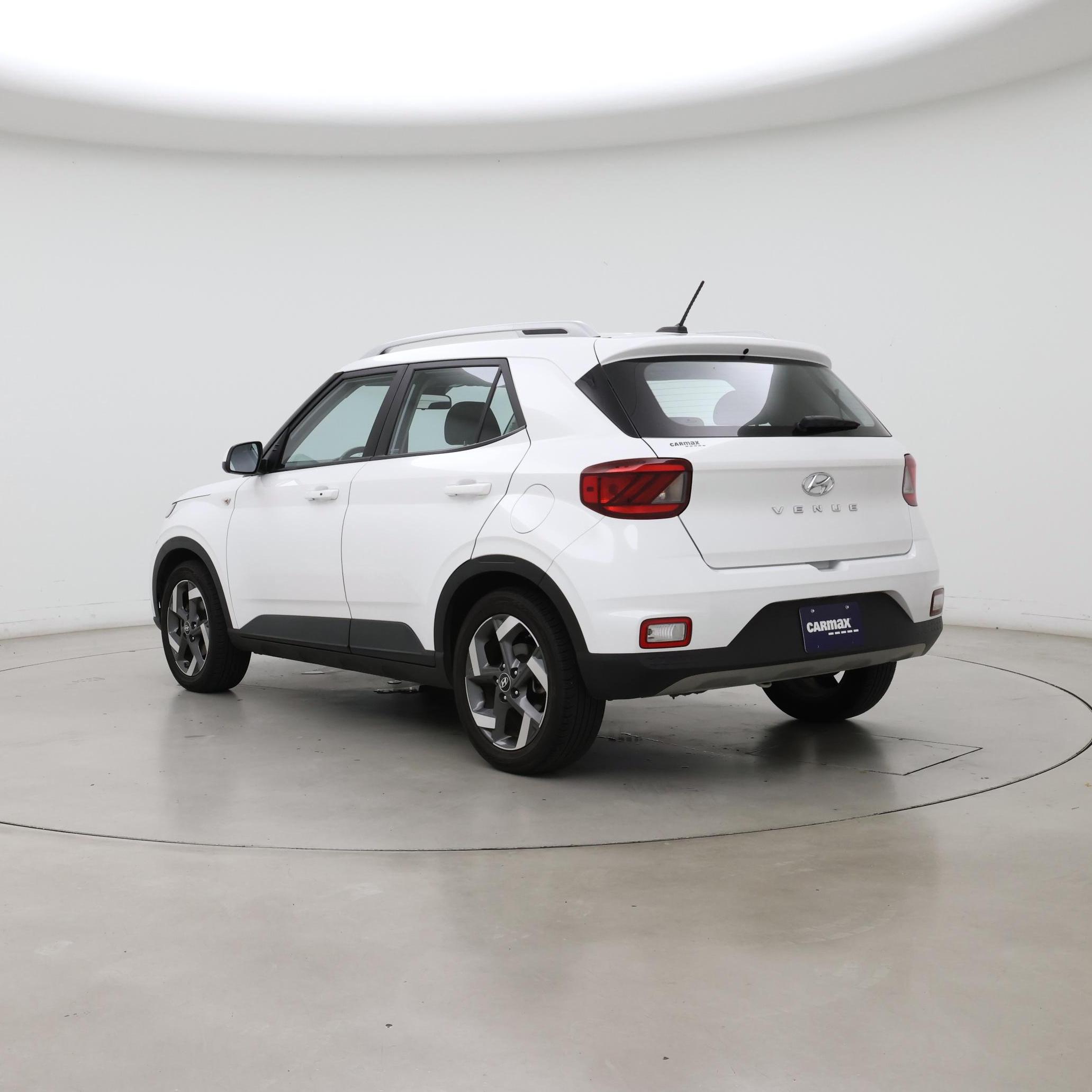 Thumbnail: 2024 Hyundai Venue - 2