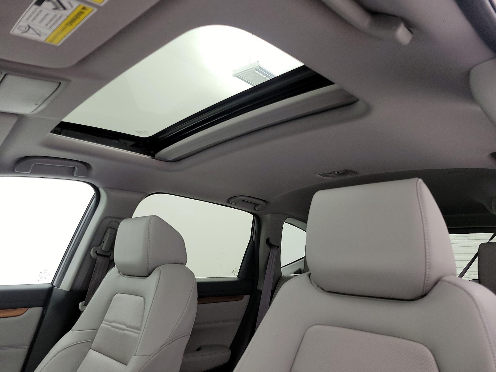 Sunroof(s) & Overhead Airbags