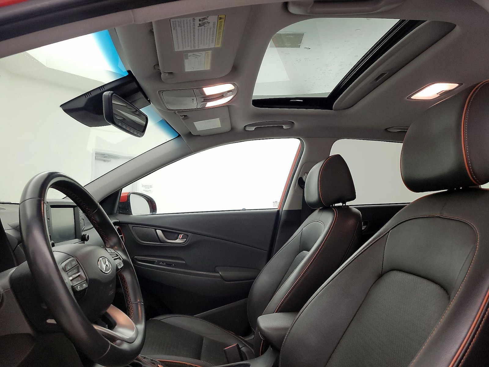 Sunroof(s) & Overhead Airbags