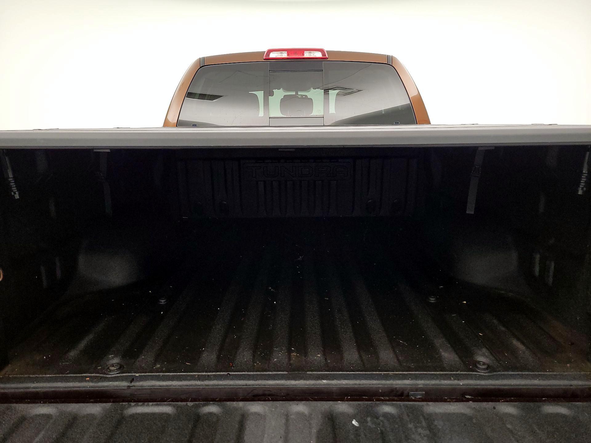 Thumbnail: 2016 Toyota Tundra - 20