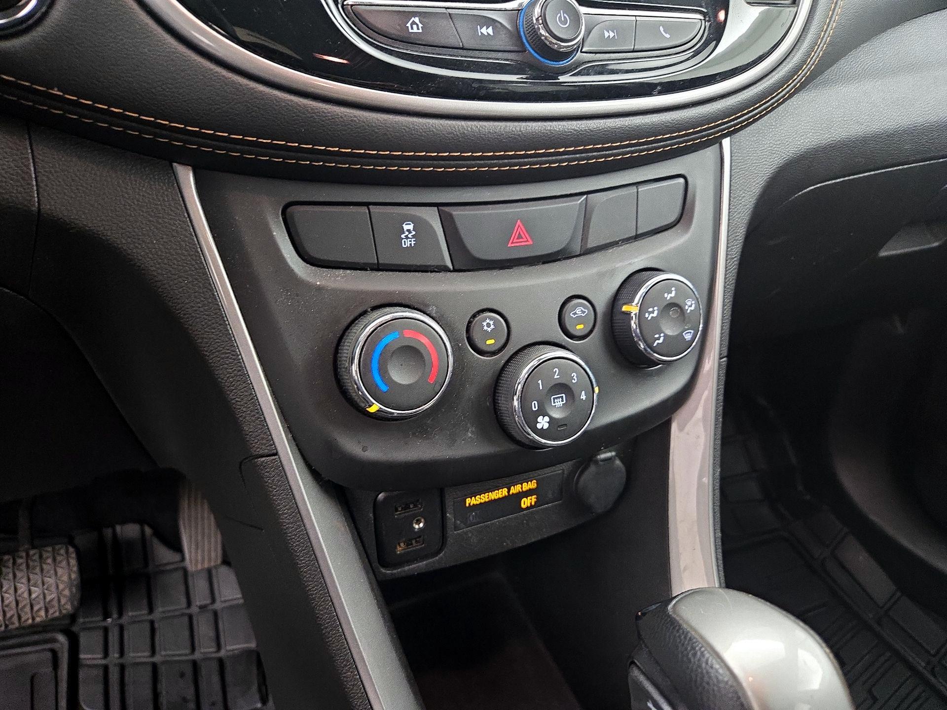 Thumbnail: 2017 Chevrolet Trax - 16