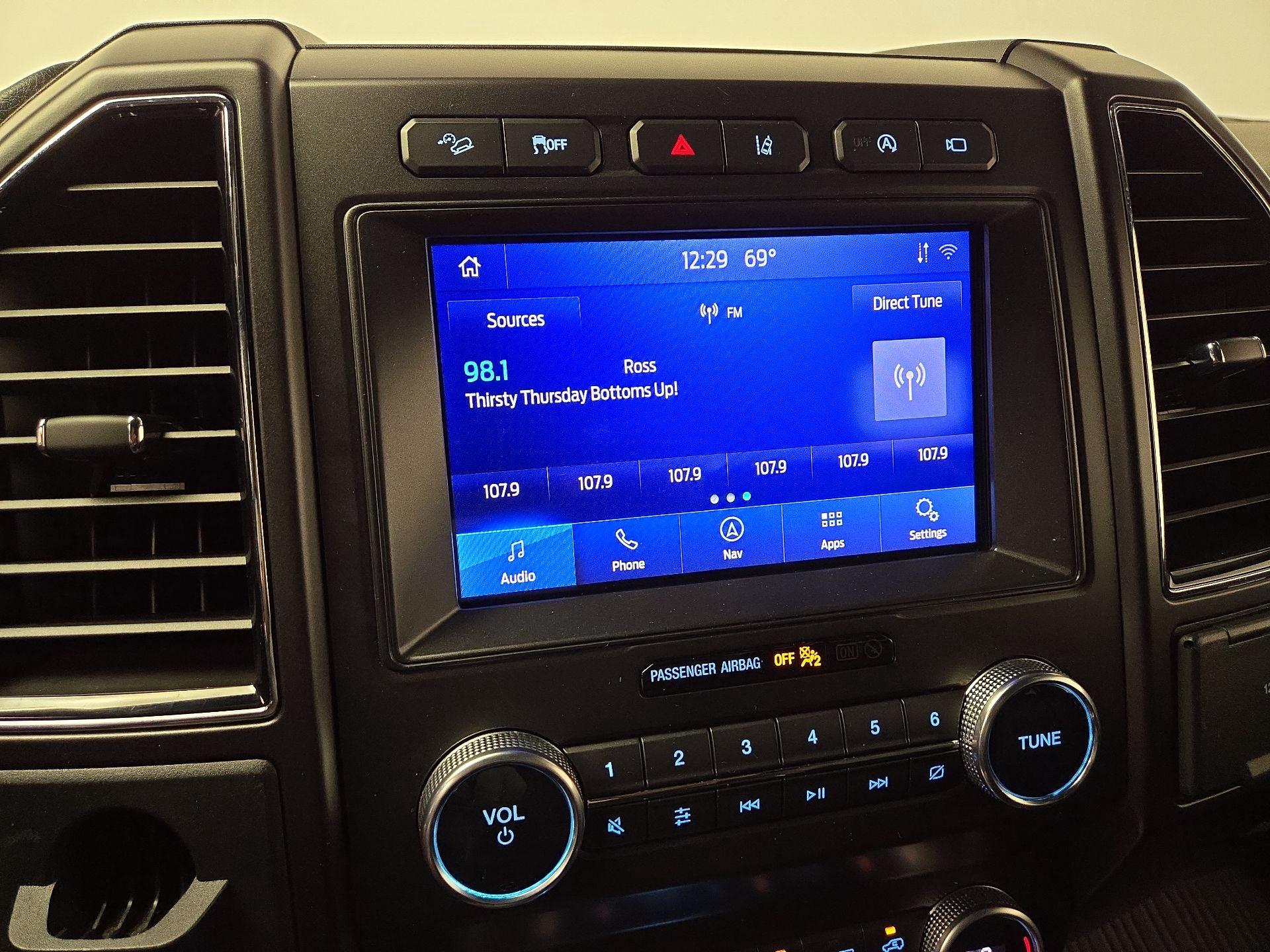 Thumbnail: 2021 Ford Expedition - 16