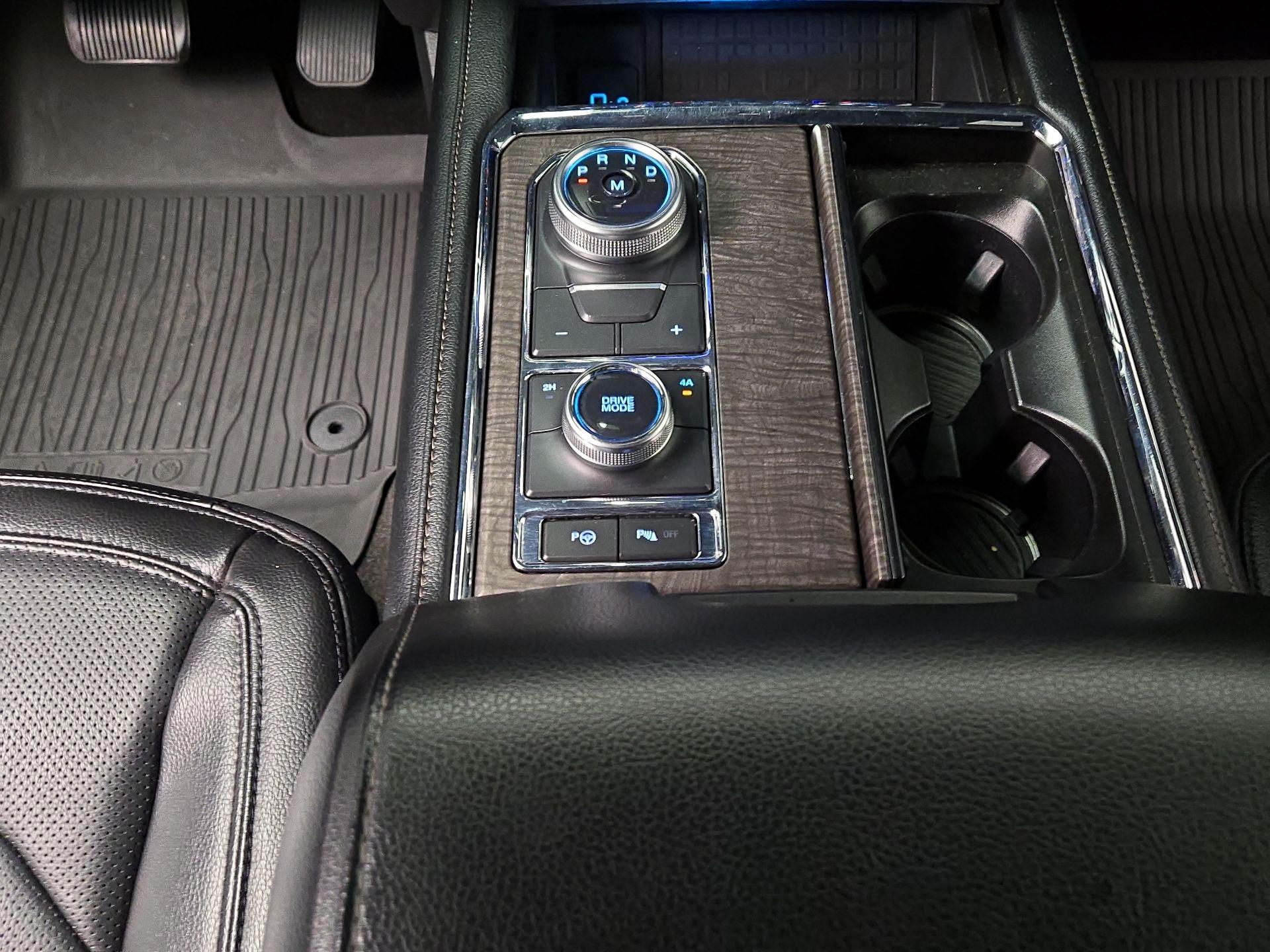 Thumbnail: 2021 Ford Expedition - 18
