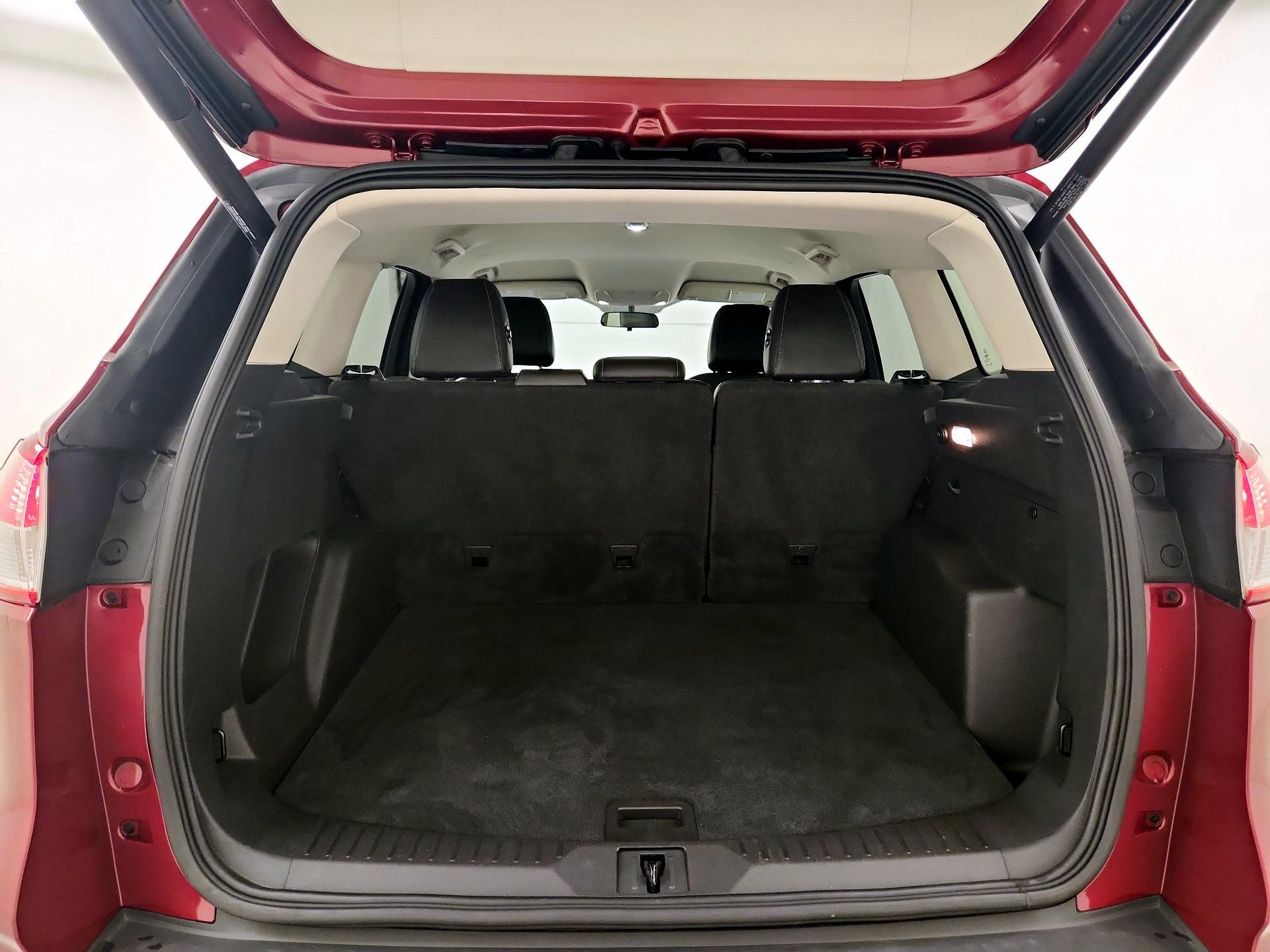 Thumbnail: 2015 Ford Escape - 20