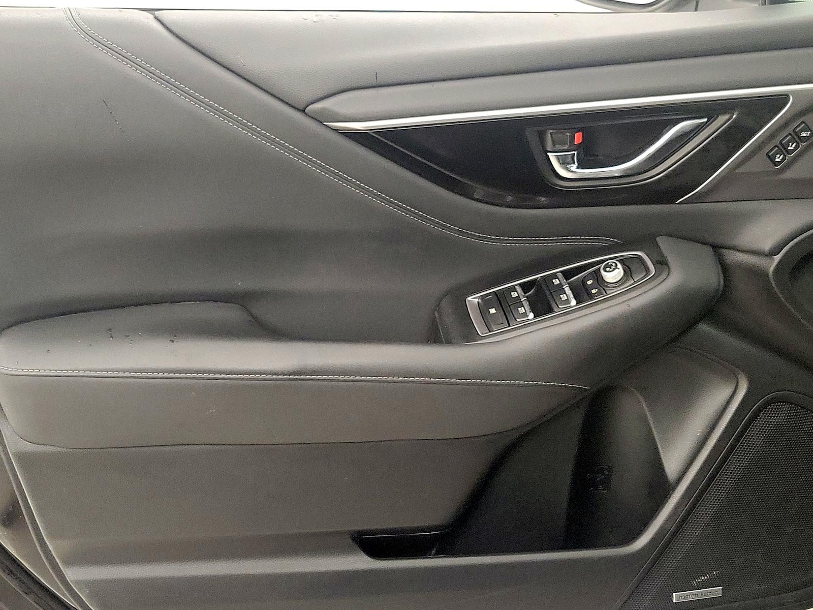 2020 Subaru Legacy Limited - Photo 13