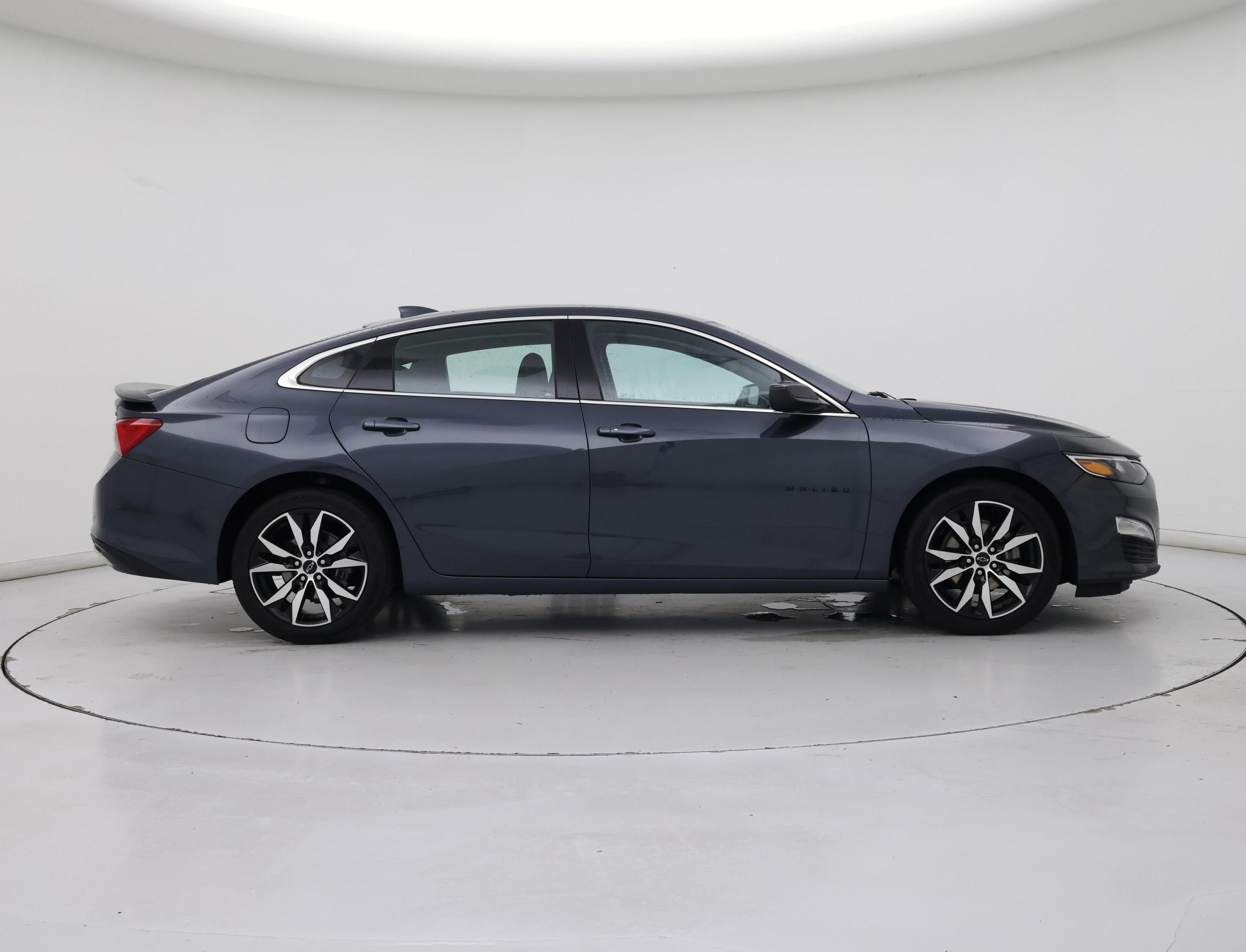 Thumbnail: 2021 Chevrolet Malibu - 7