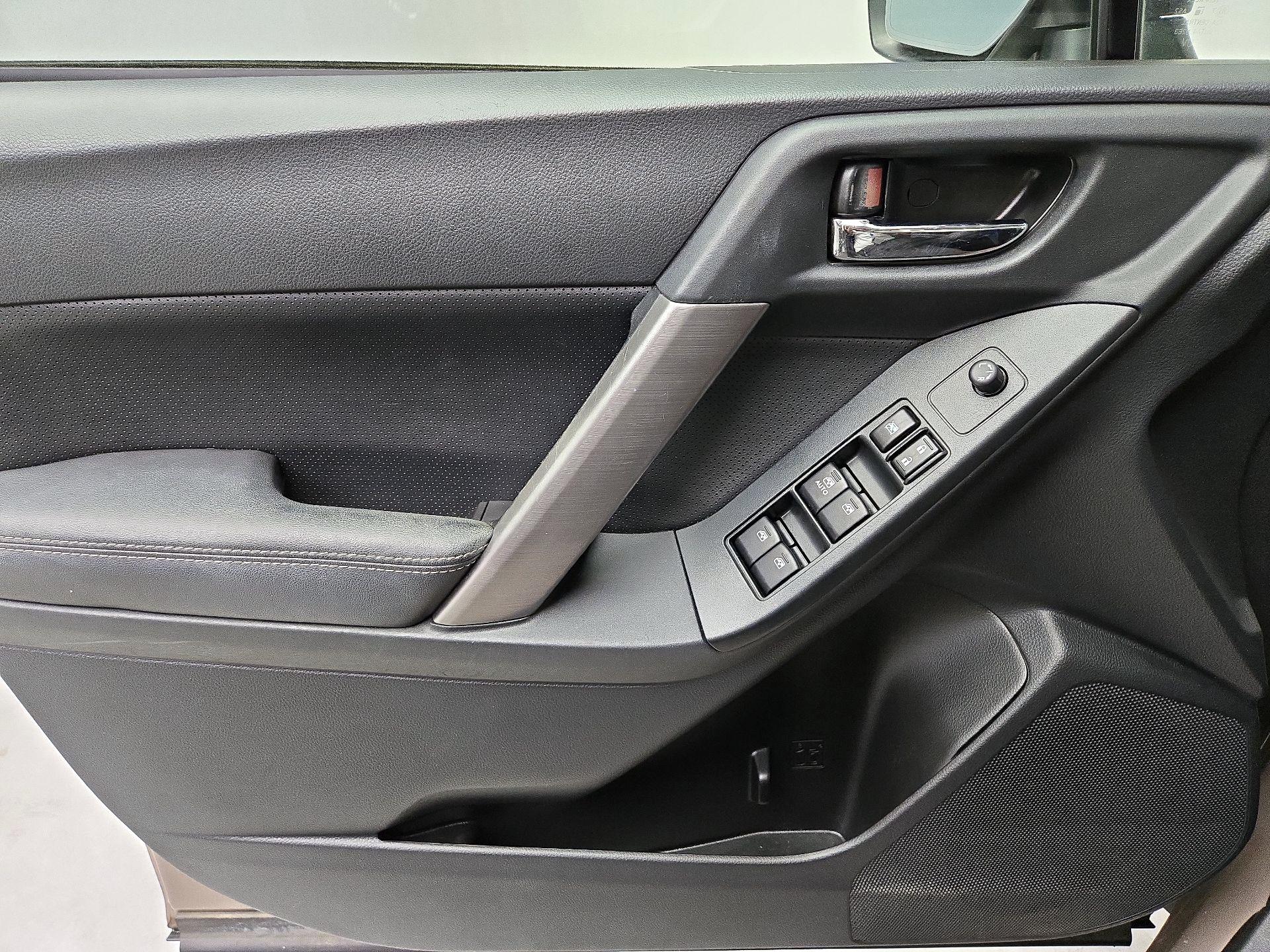 Thumbnail: 2015 Subaru Forester - 12