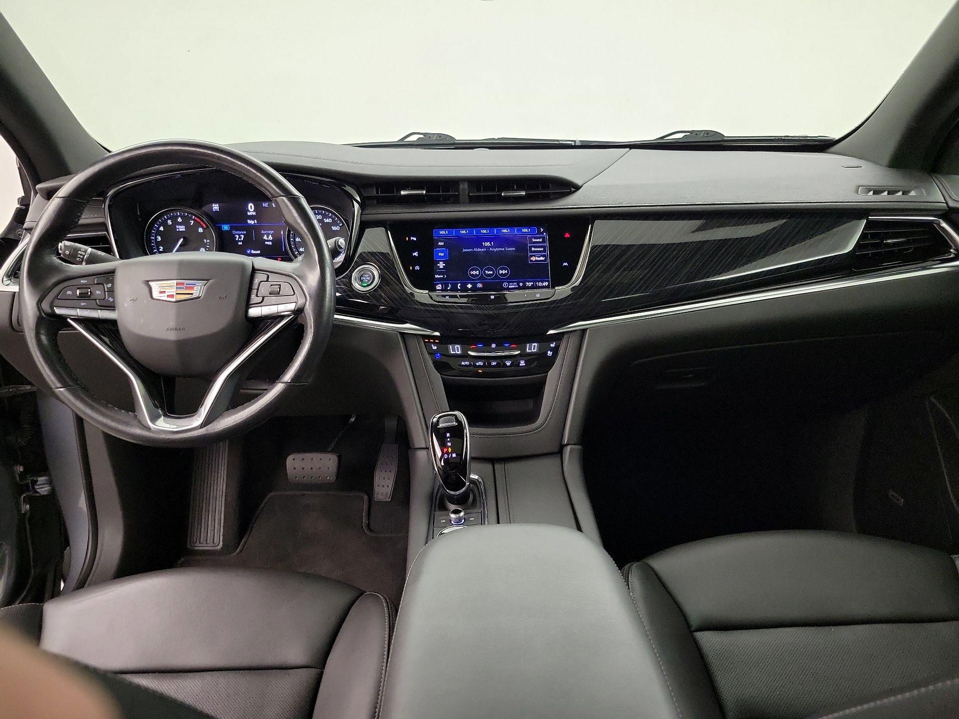 Thumbnail: 2021 Cadillac XT6 - 8