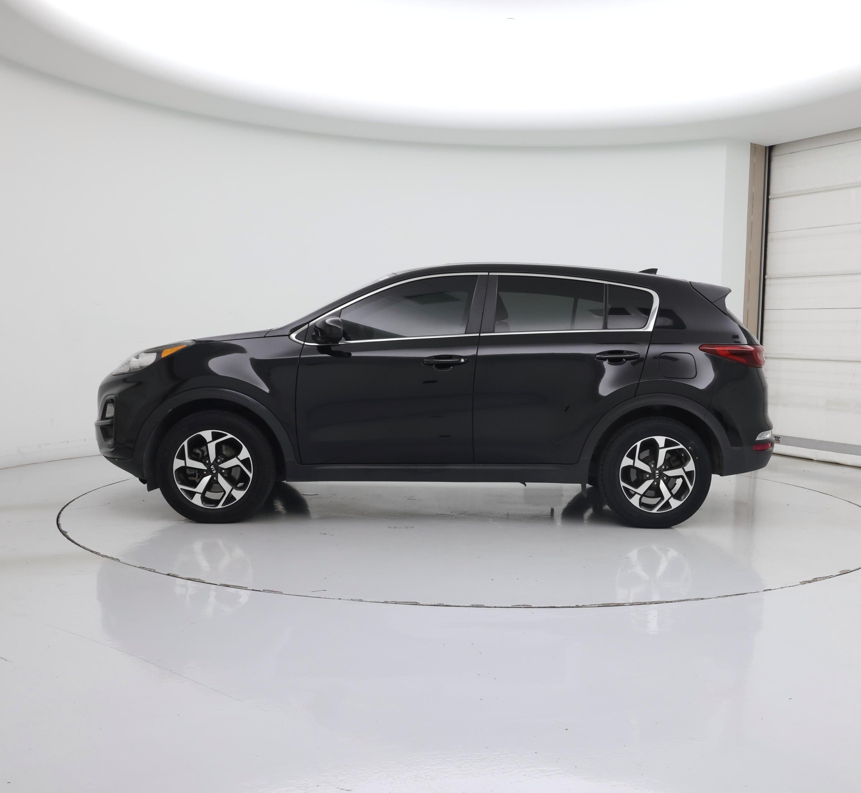 Thumbnail: 2021 Kia Sportage - 3