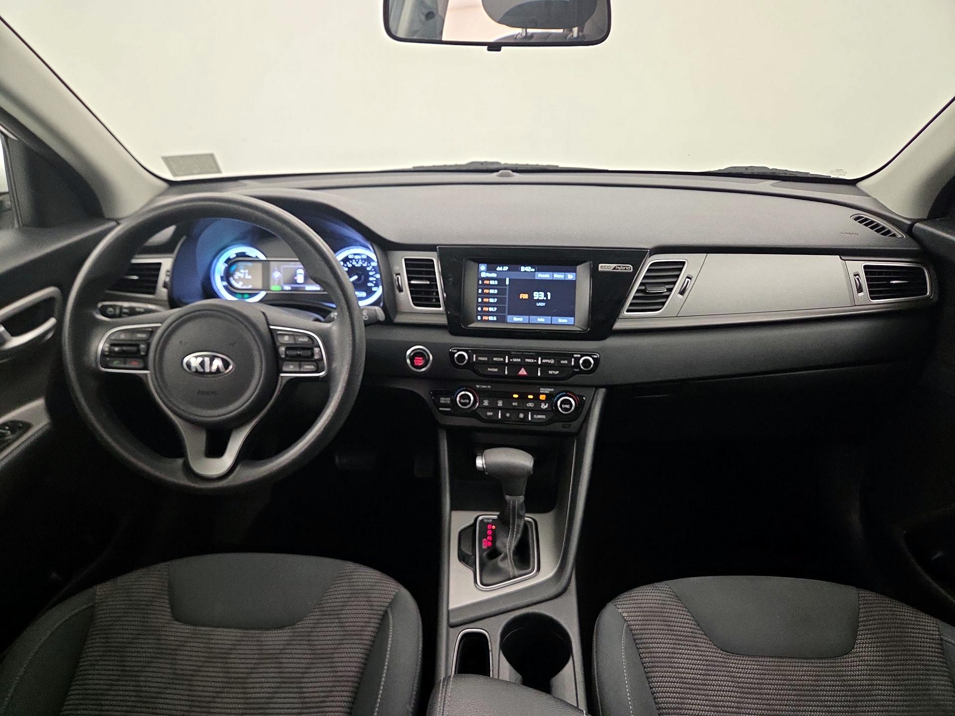 Thumbnail: 2018 Kia Niro - 9