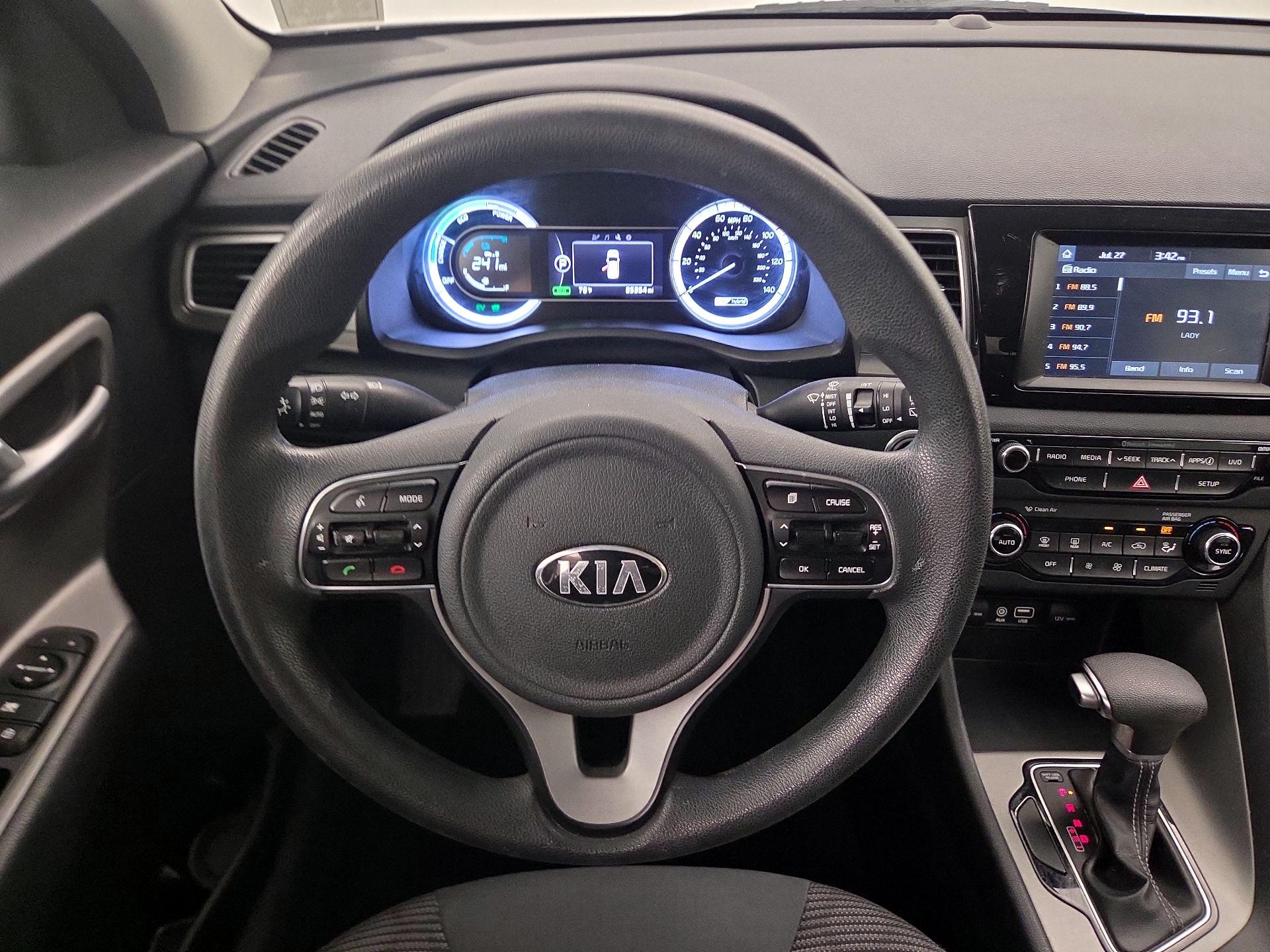 Thumbnail: 2018 Kia Niro - 10