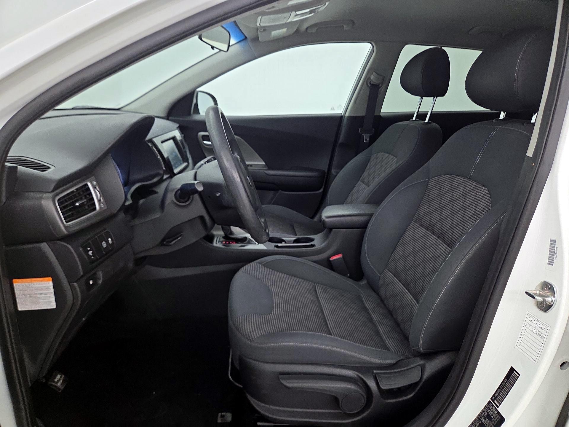 Thumbnail: 2018 Kia Niro - 11