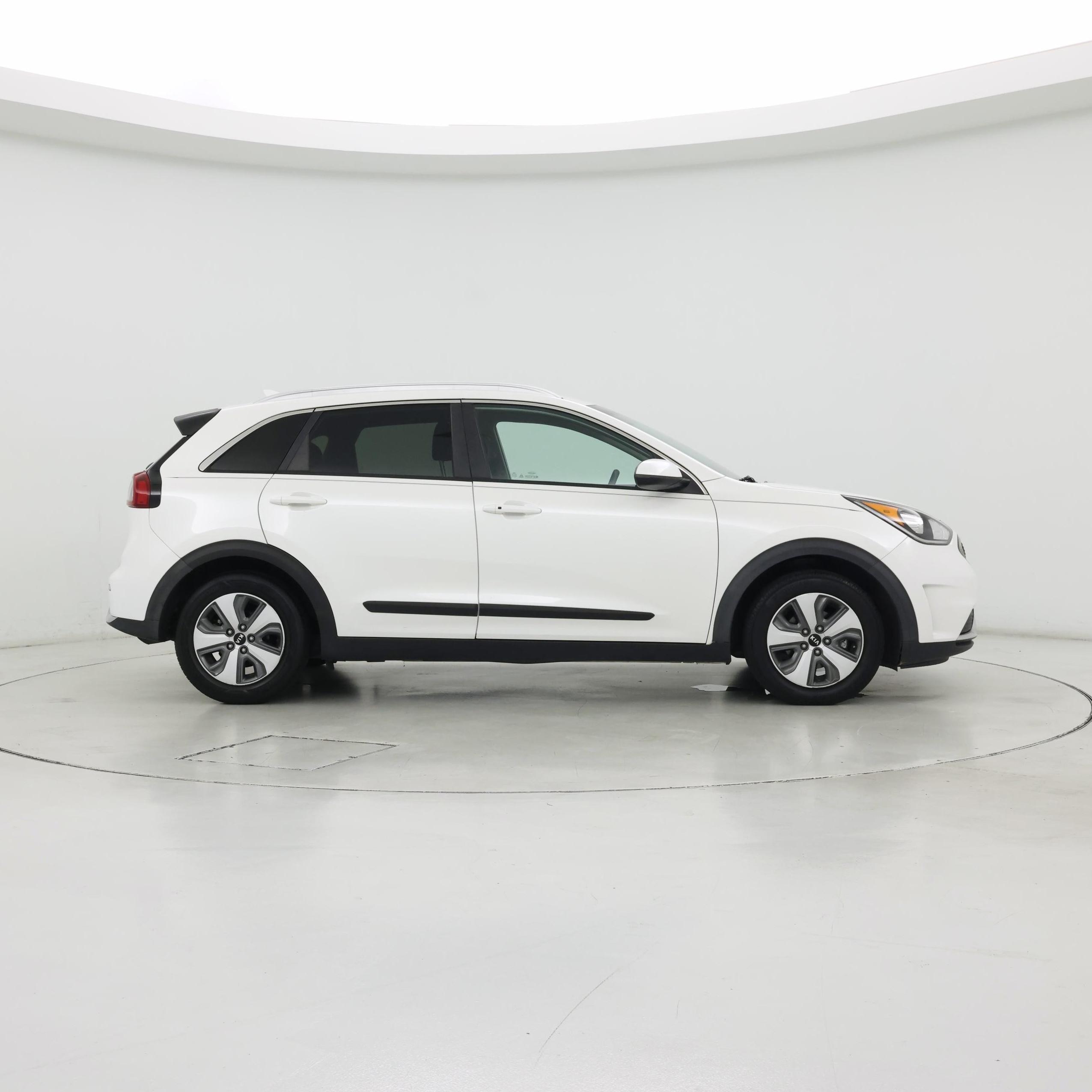 Thumbnail: 2018 Kia Niro - 7