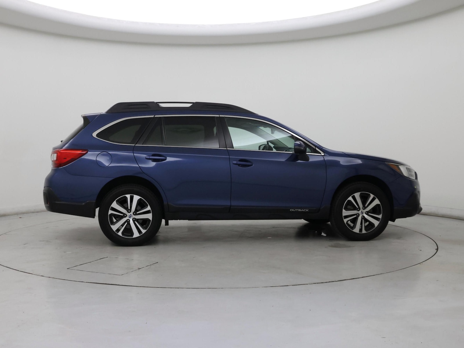 2019 Subaru Outback Limited - Photo 8