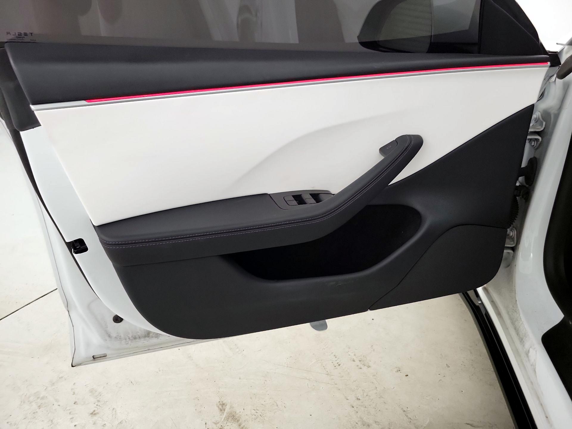 Thumbnail: 2025 Tesla Model 3 - 12