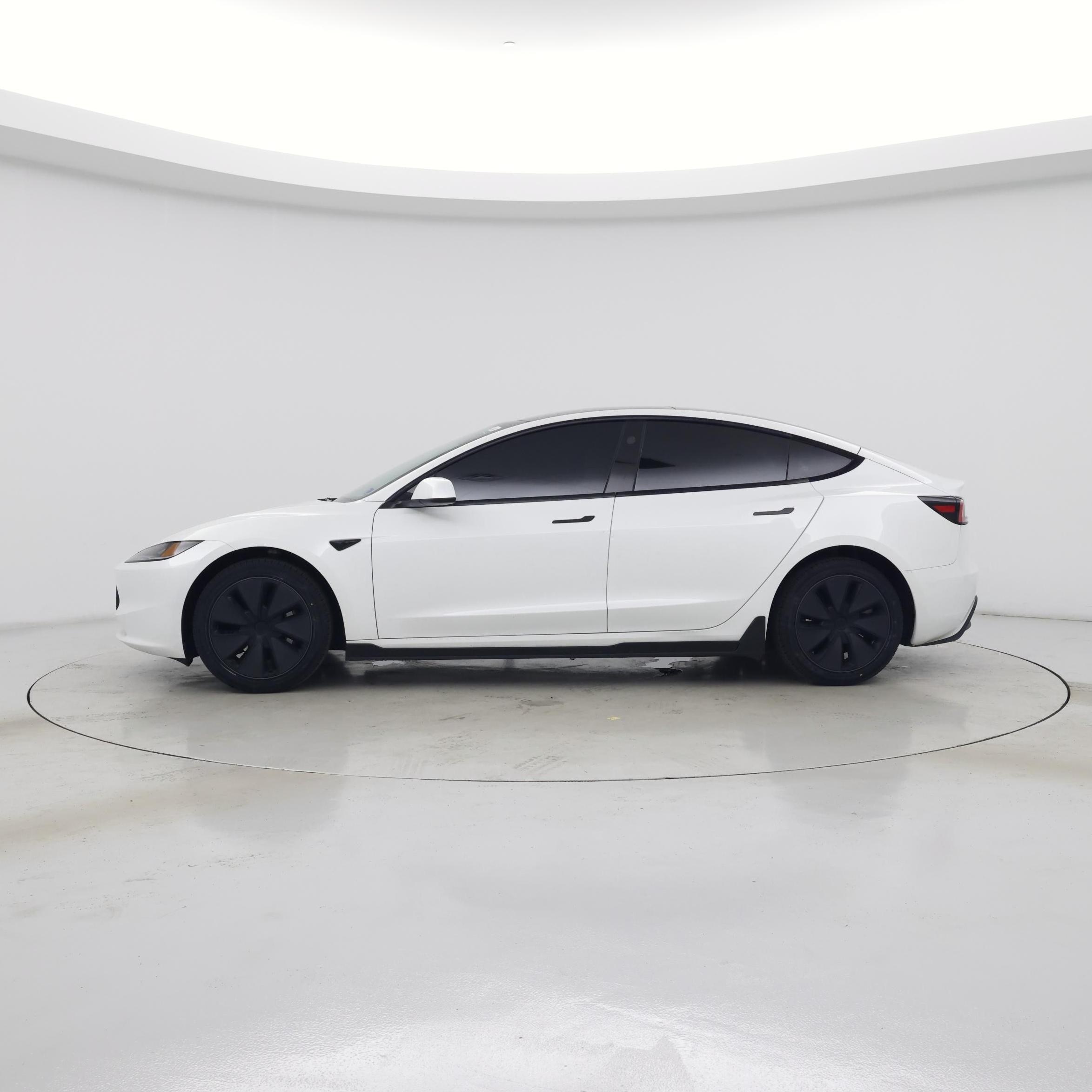 Thumbnail: 2025 Tesla Model 3 - 3