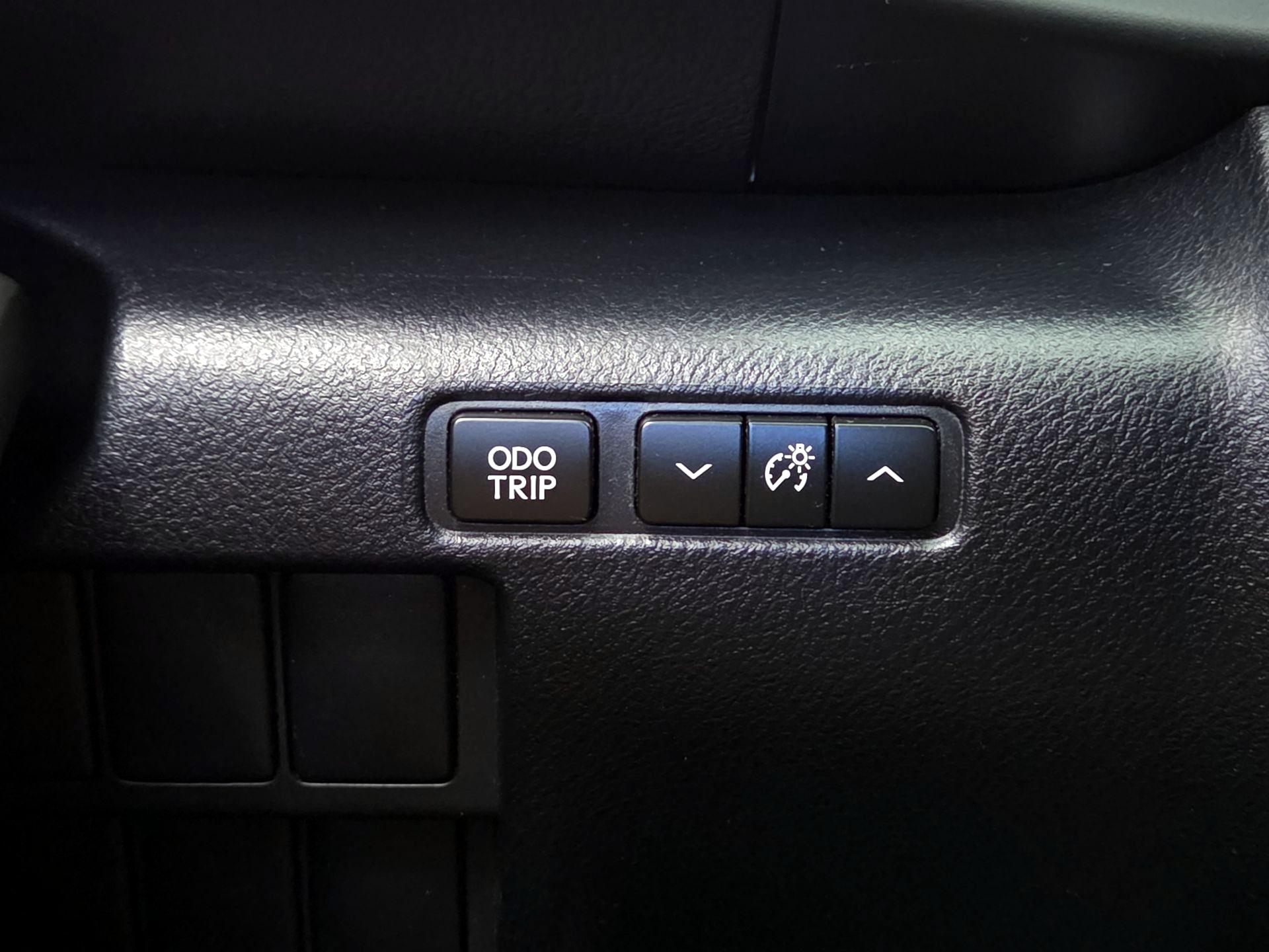 Thumbnail: 2014 Lexus IS - 13