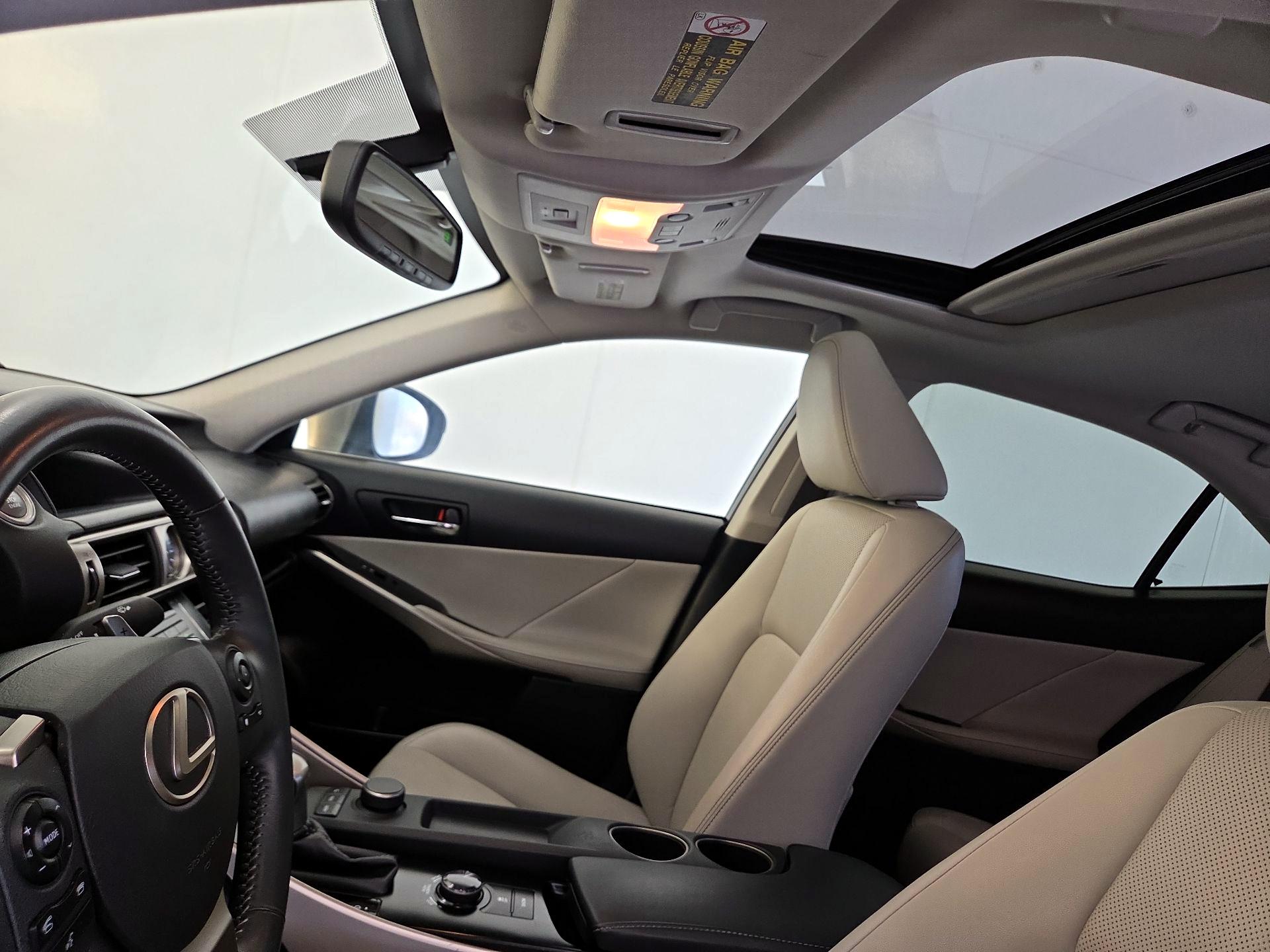 Thumbnail: 2014 Lexus IS - 19