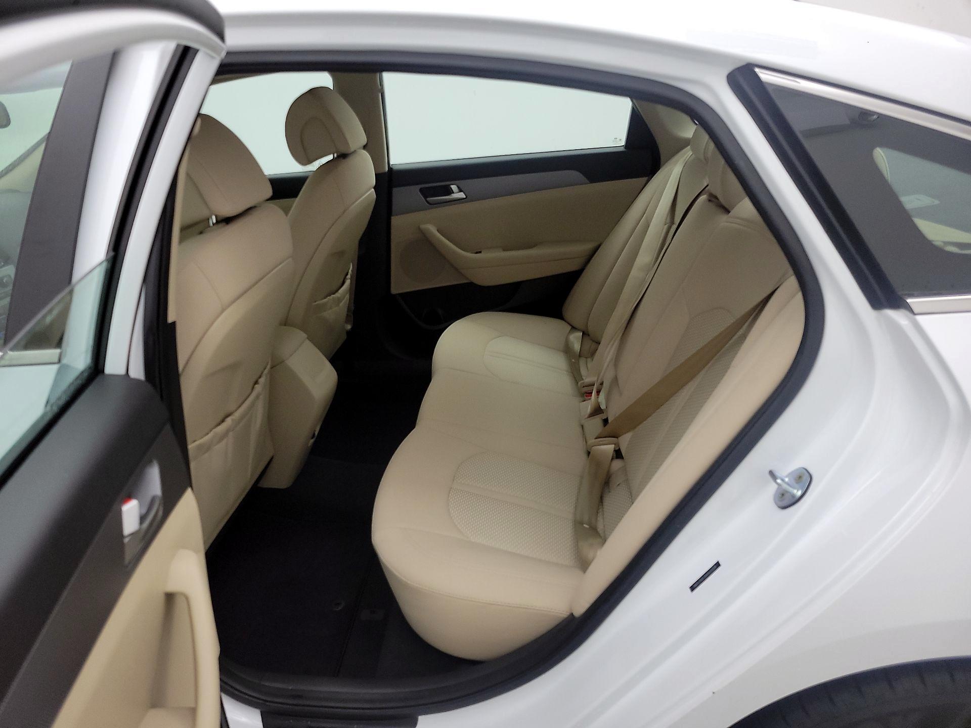 Thumbnail: 2017 Hyundai Sonata - 19