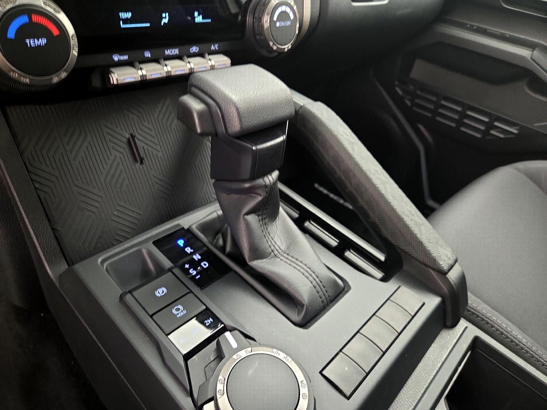 Thumbnail: 2024 Toyota Tacoma - 17