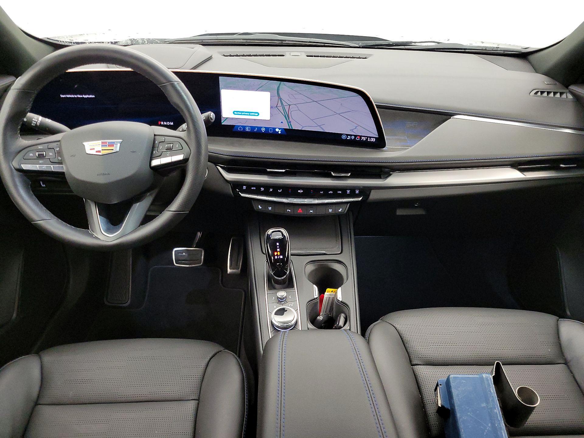 Thumbnail: 2025 Cadillac XT4 - 9