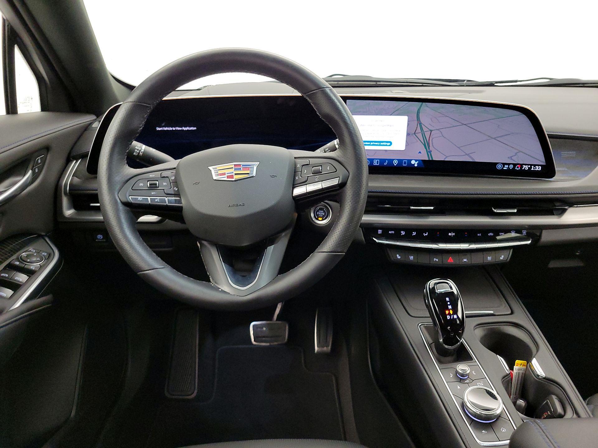 Thumbnail: 2025 Cadillac XT4 - 10